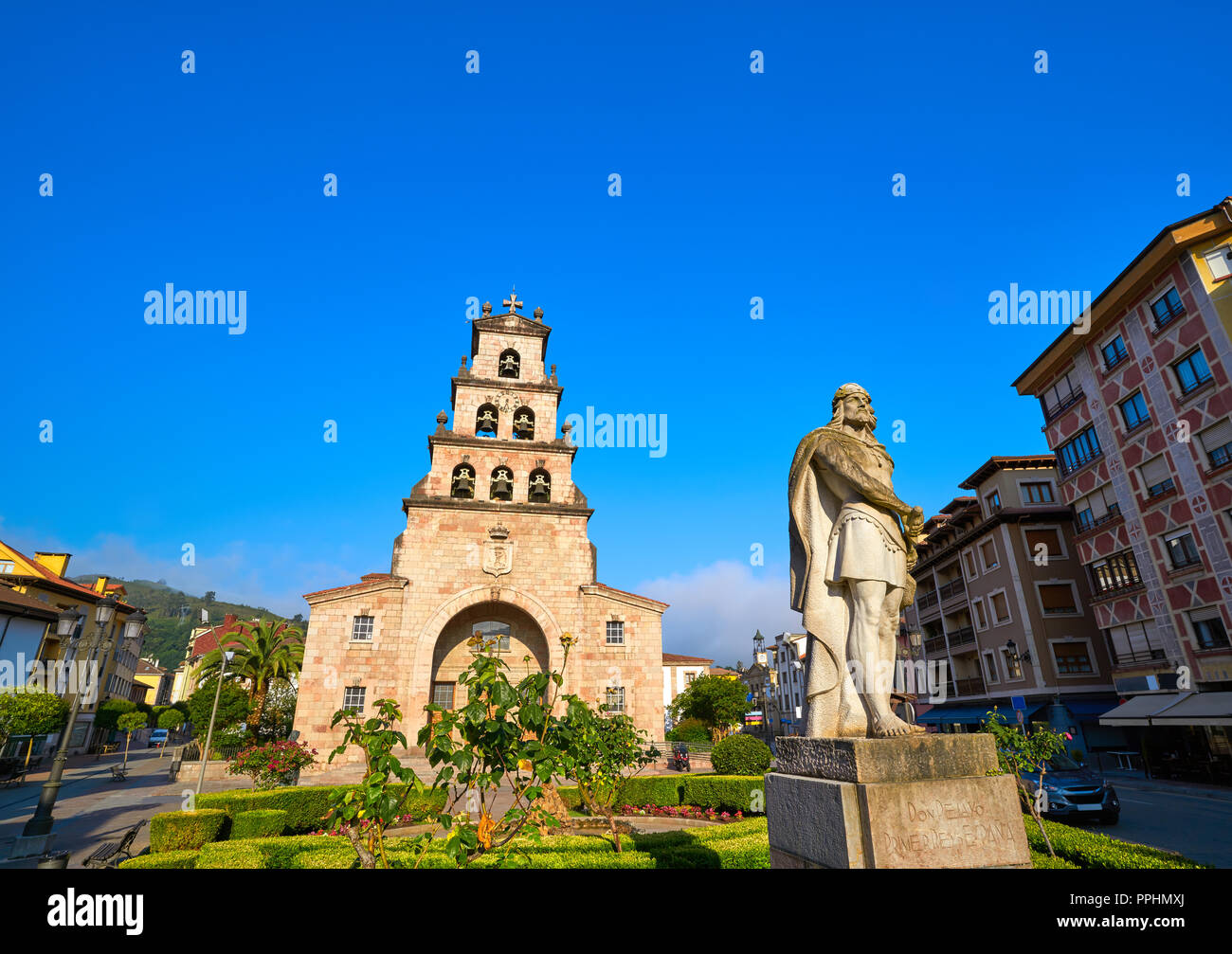 Cangas de Onis Asunción Kirche in Asturien, Spanien Stockfoto