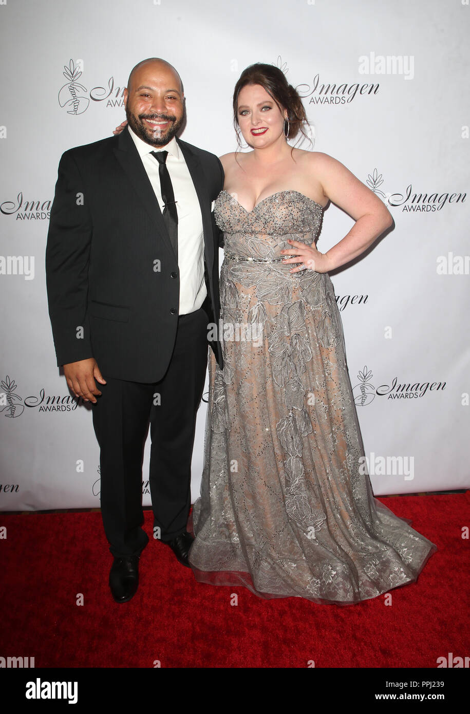 33. jährlichen Imagen Awards - Ankunft mit: Colton Dunn, Lauren Ash Wo: Los Angeles, Kalifornien, Vereinigte Staaten, wenn: 25. Aug. 2018 Credit: FayesVision/WENN.com Stockfoto