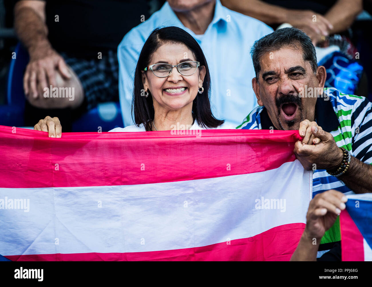 Liebhaber von Puerto Rico. . Partido de Beisbol de la Serie del Caribe con El Encuentro entre Caribes de Anzoátegui de Venezuela contra los Criollos Stockfoto