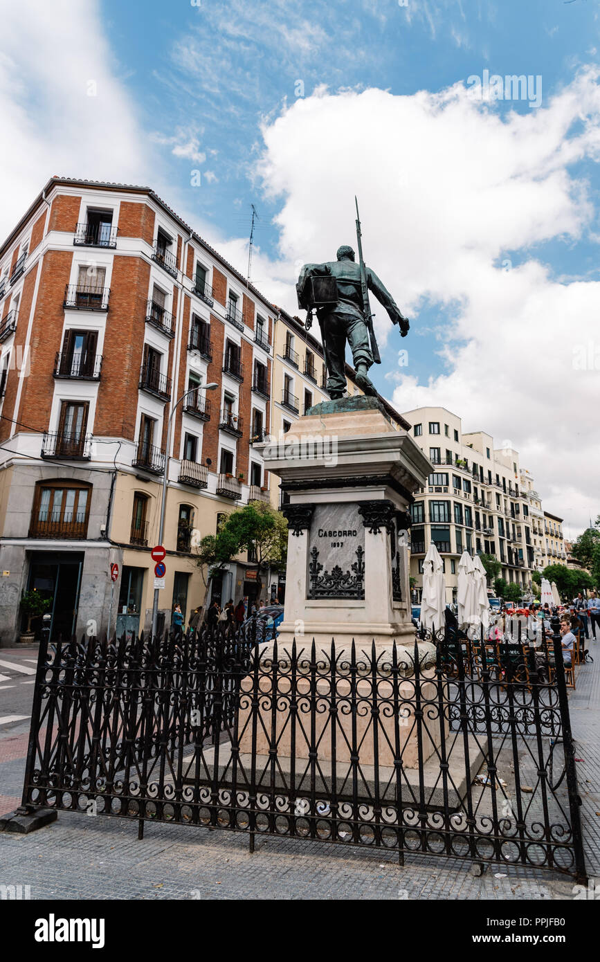 Madrid, Spanien - 2. Juni 2018: Die Statue von cascorro in Lavapies Nachbarschaft. Es war die typische Nachbarschaft Madrids betrachtet, hat jetzt eine große Stockfoto