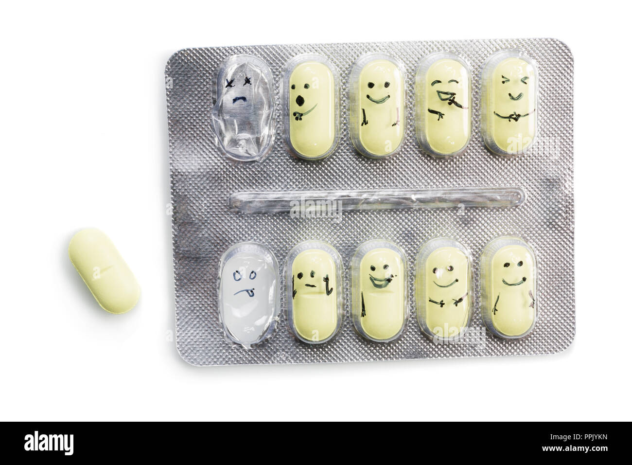 Verpackung von Tabletten mit gelben Pillen und gemalte Emotionen auf weißem  Hintergrund Stockfotografie - Alamy