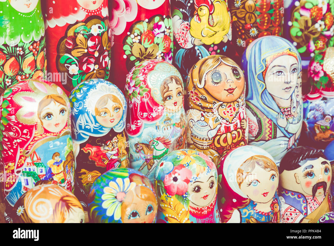 Verschachtelte Puppen in den Souvenir aus der Ukraine. Stockfoto