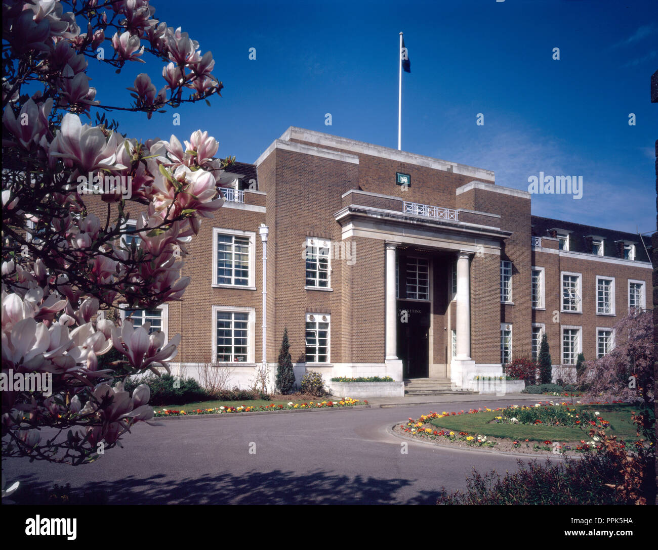 Milk Marketing Board Head Office, Thames Ditton, Surrey. März 1990 Stockfoto