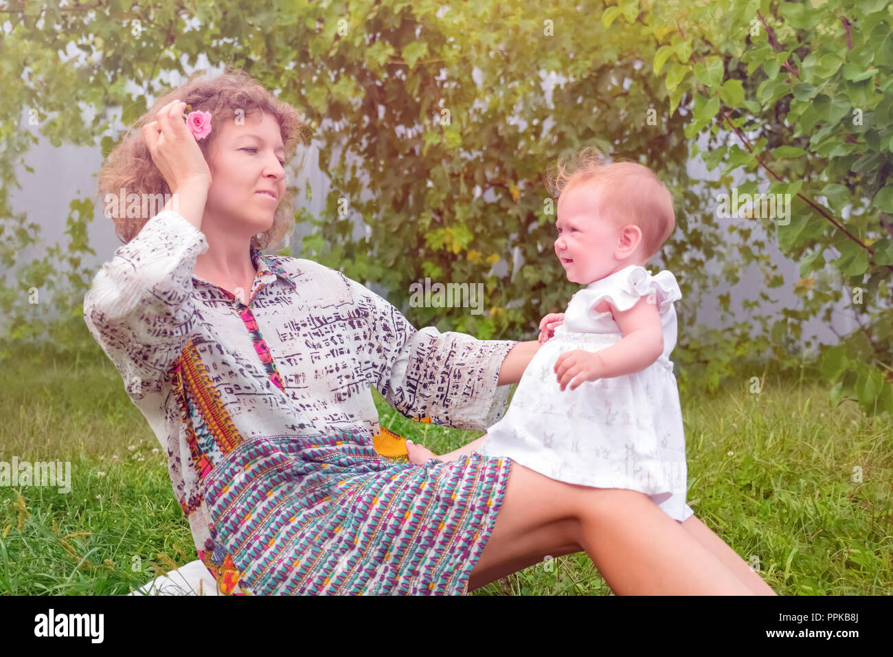 Outdoor Aktivitäten für die ganze Familie. Spaß im Freien mit Kind. Stockfoto