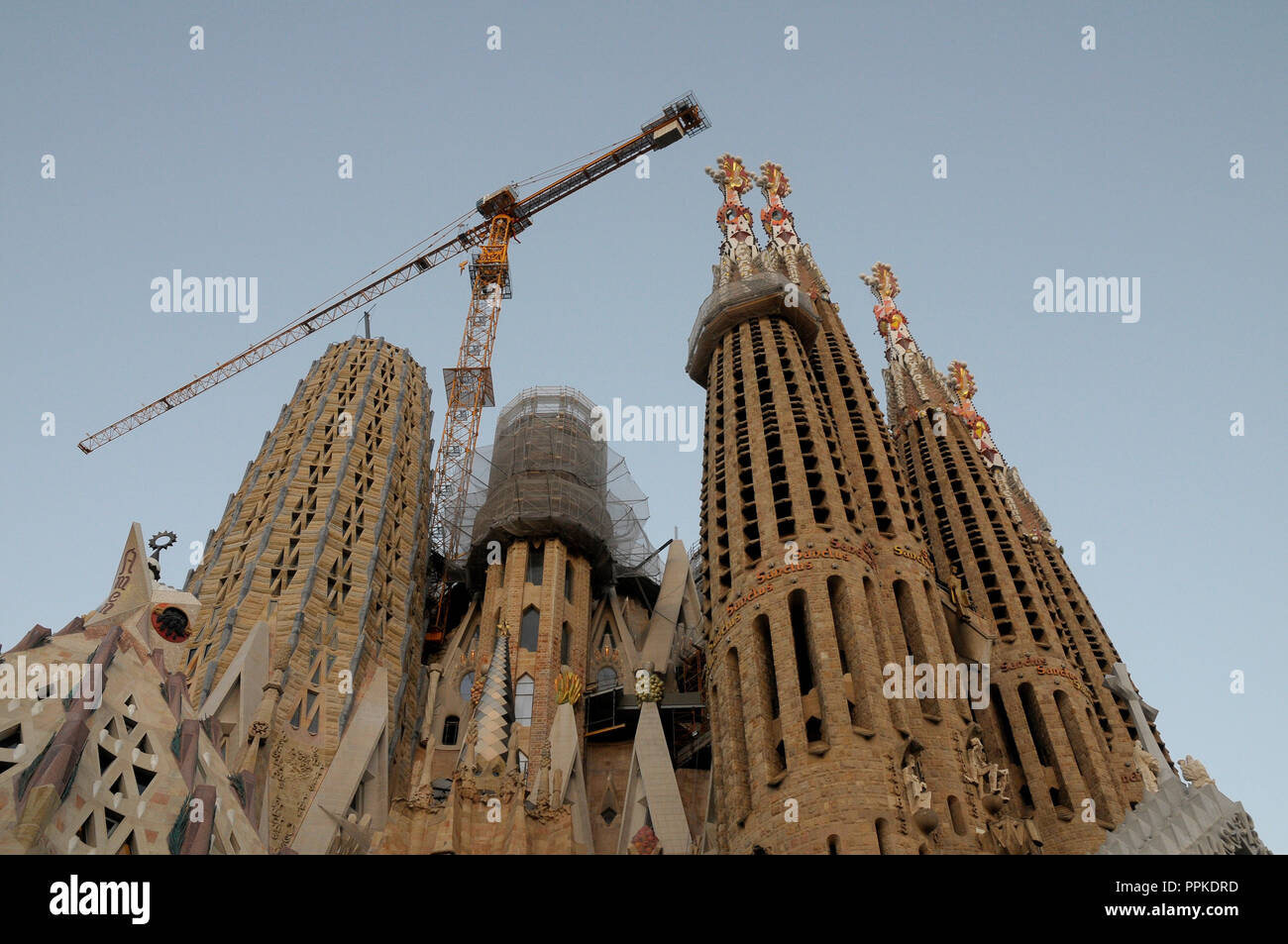 Sagrada Familia entworfen von dem Architekten Antoni Gaudi Gebäude moderne façane auf Bau, Barcelona, Spanien Stockfoto
