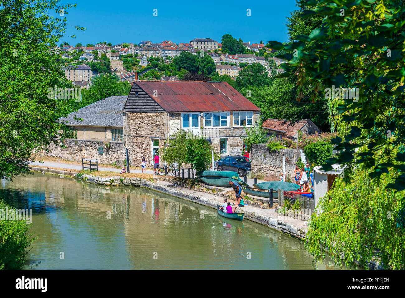 Die Kennet und Avon Kanal in Bradford-on-Avon, Wiltshire, England, Vereinigtes Königreich, Europa Stockfoto