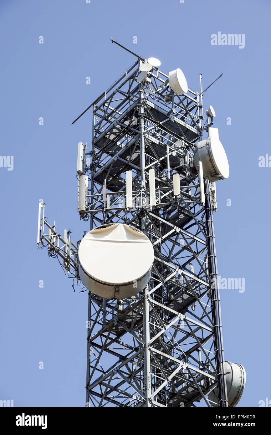 Fernmeldeturm. Antenne Mobile Phone Base Station Stockfoto
