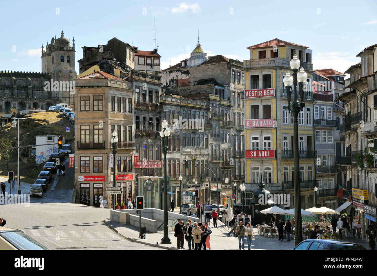 Avenue von São Bento Bahnhof. Porto, Portugal Stockfoto