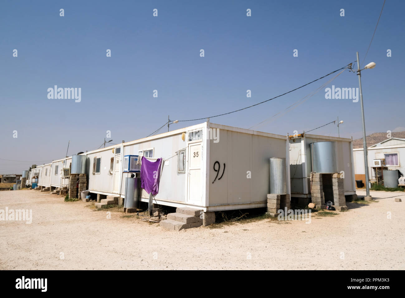 Container Lager der christlichen Flüchtlinge in Seji, Irak, Kurdistan Region - Containercamp christlicher Flüchtlinge in Seji, Irak, Region Kurdistan Stockfoto