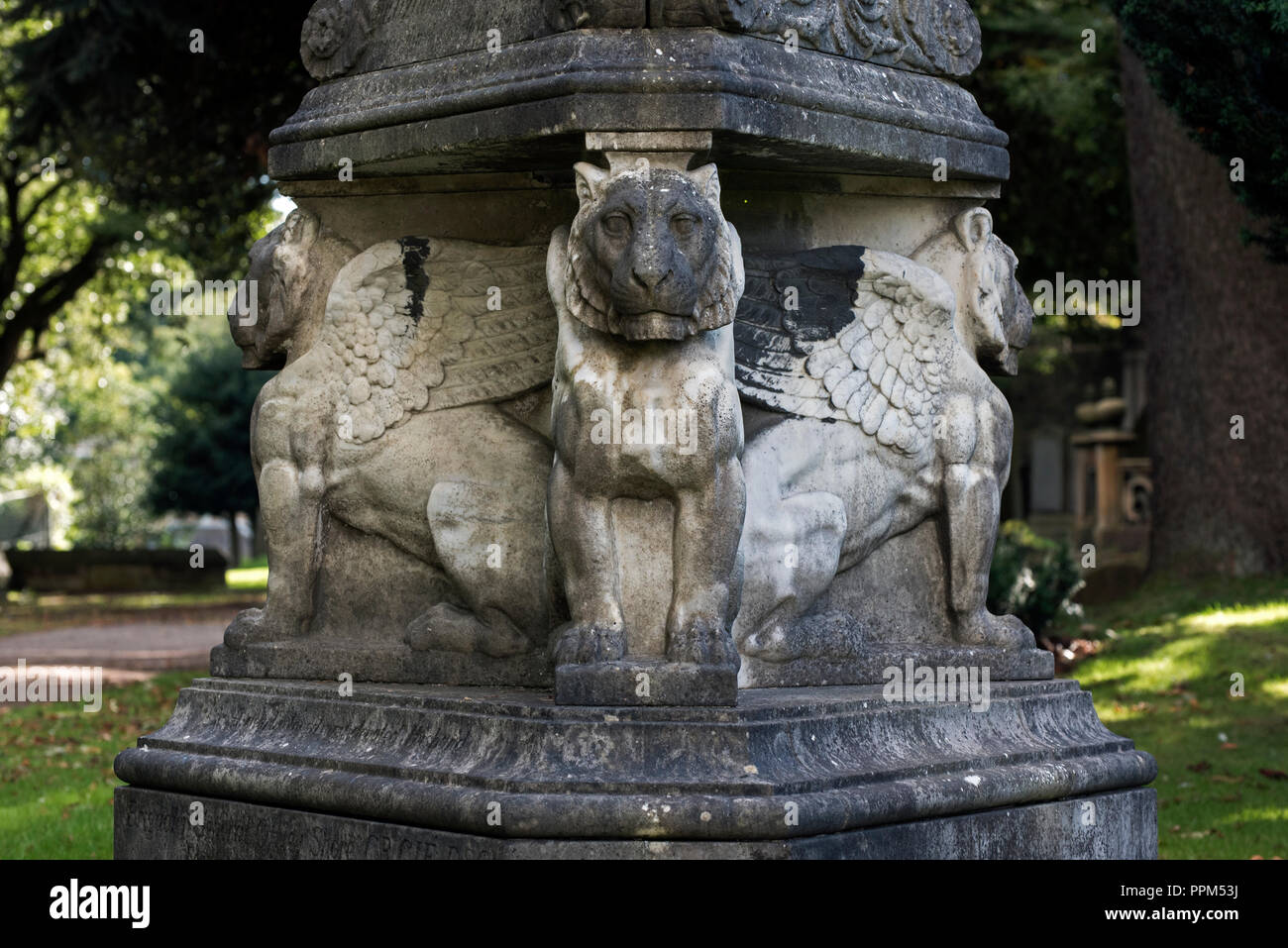 Von der Leishman Monument, das sich in der Dean Friedhof, Edinburgh, Schottland, Großbritannien. Stockfoto