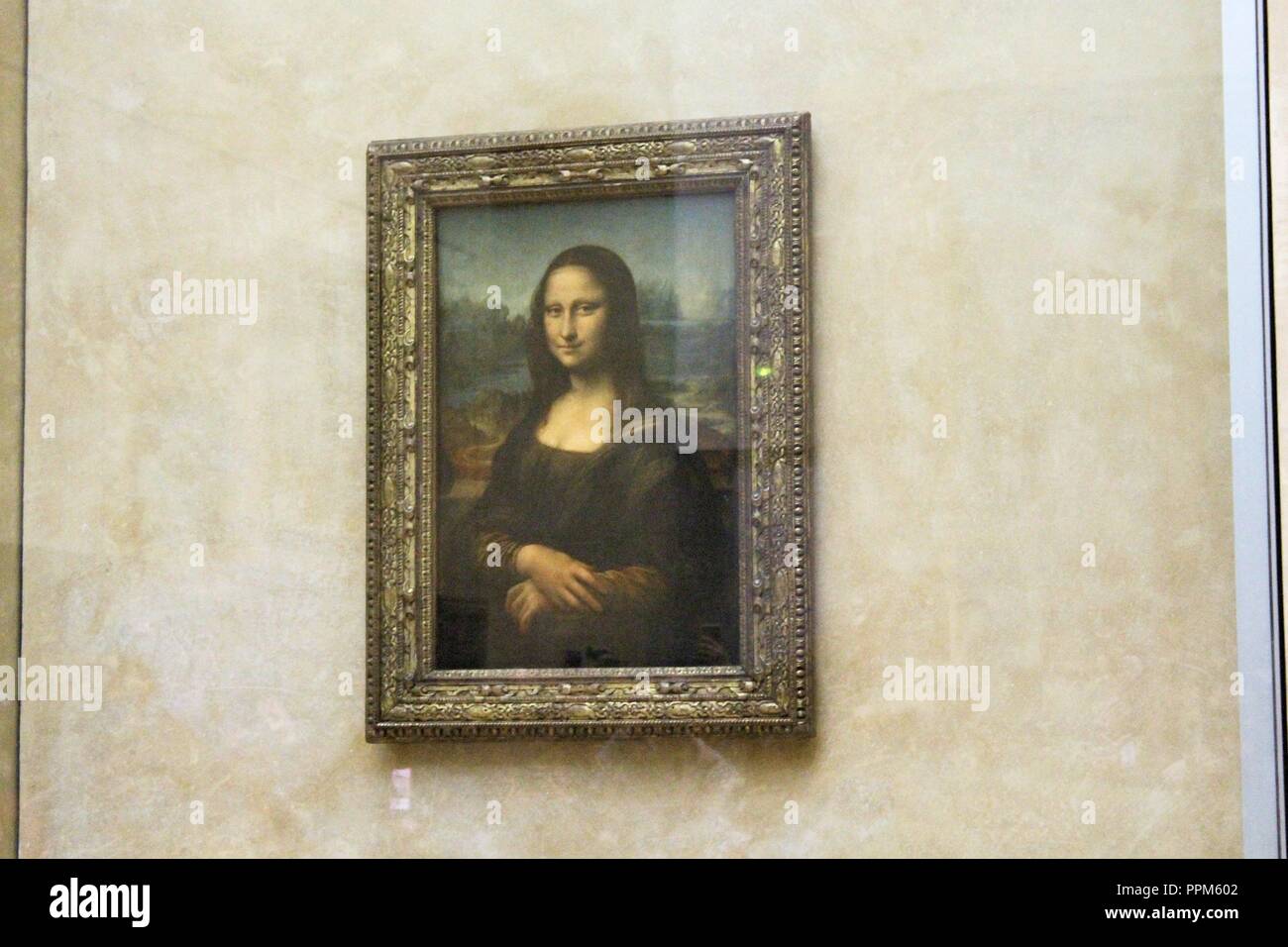 Leonardo da Vinci's "Mona Lisa" im Louvre Museum in Paris, Frankreich