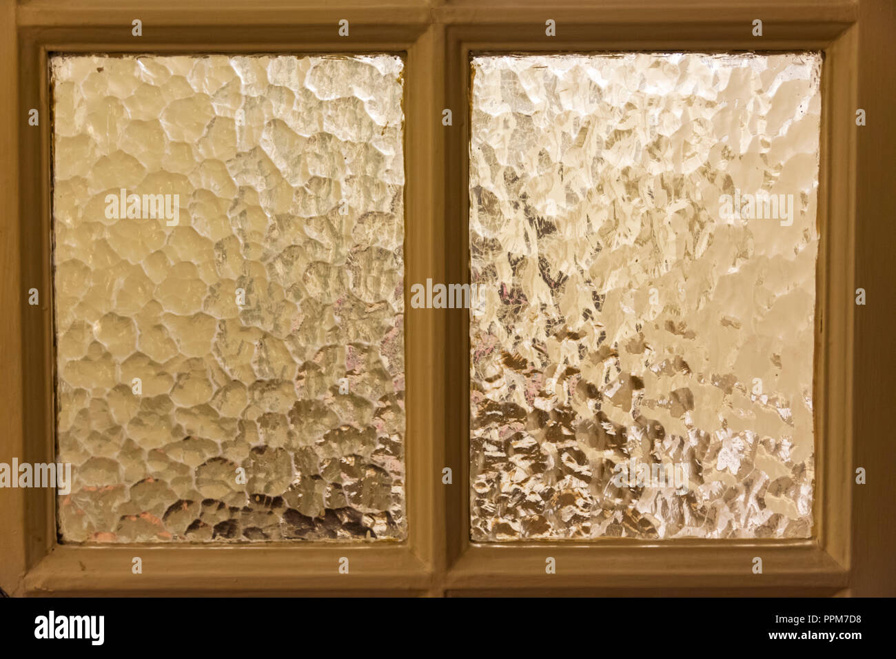 Tür mit Fenster aus Glas Stockfoto