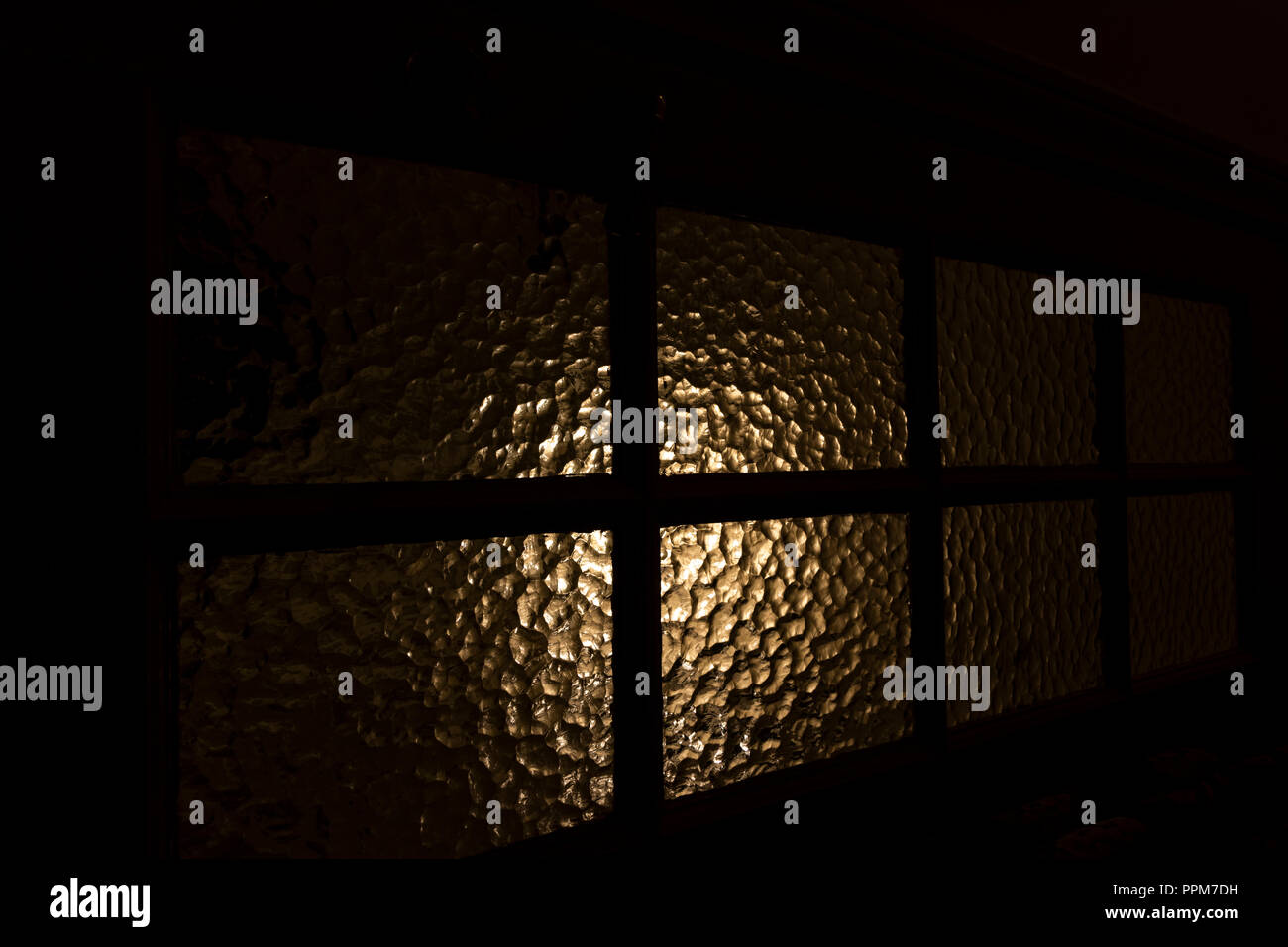 Tür mit Fenster aus Glas Stockfoto