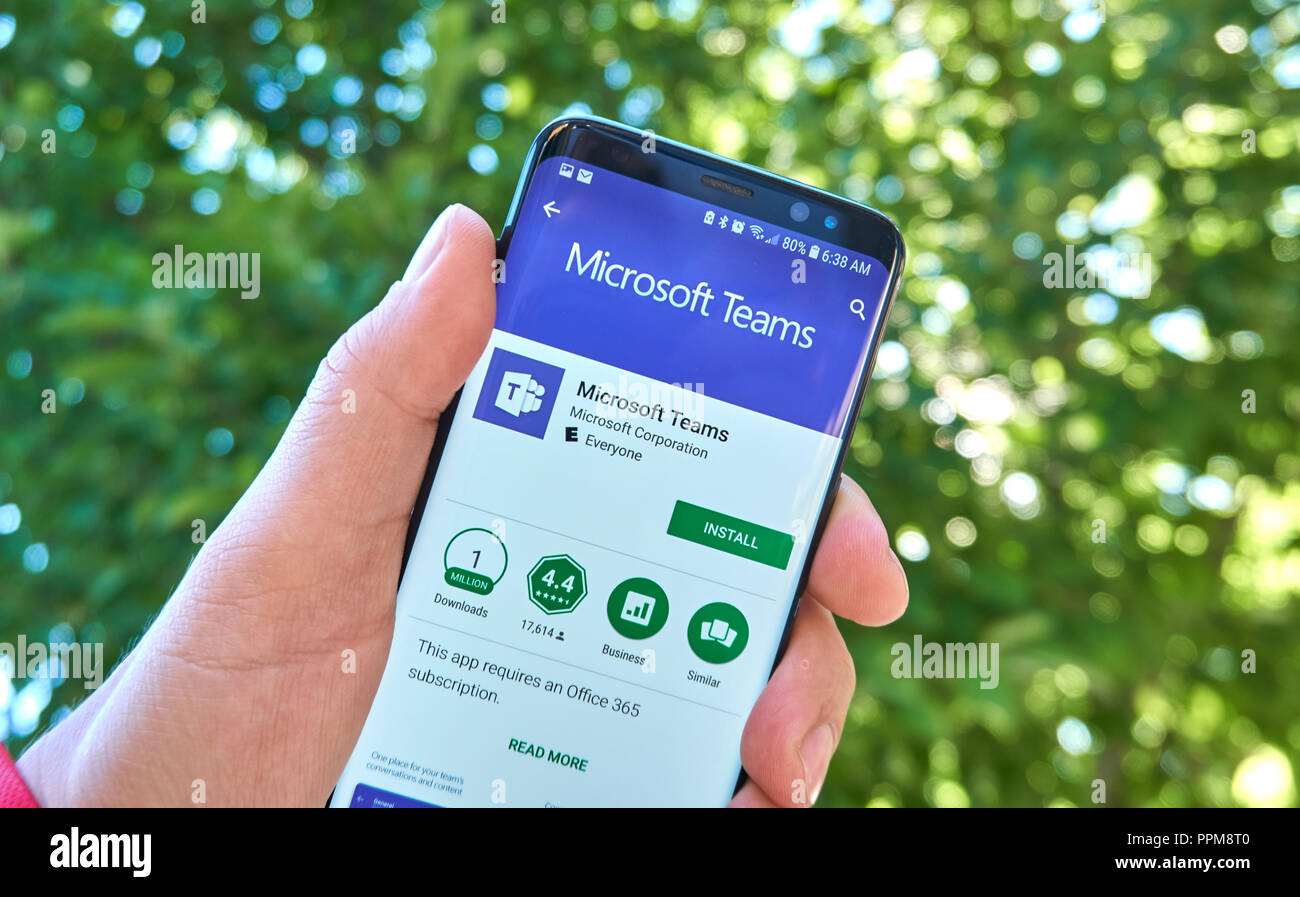 MONTREAL, KANADA - 28. August 2018: Microsoft Teams android app auf Samsung S8-Bildschirm. Stockfoto