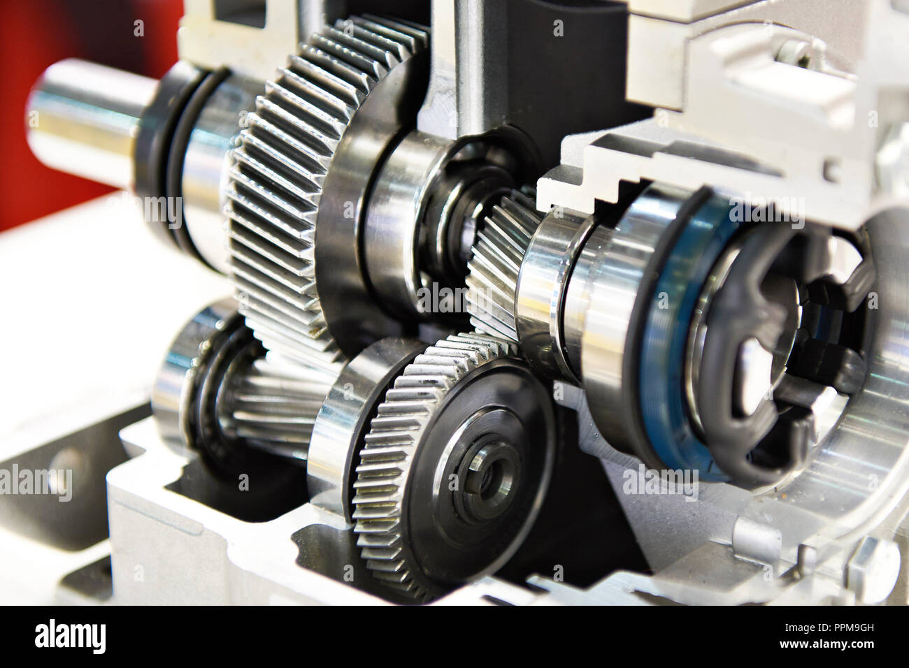 In-line-Stirnradgetriebe in Abschnitt Stockfoto