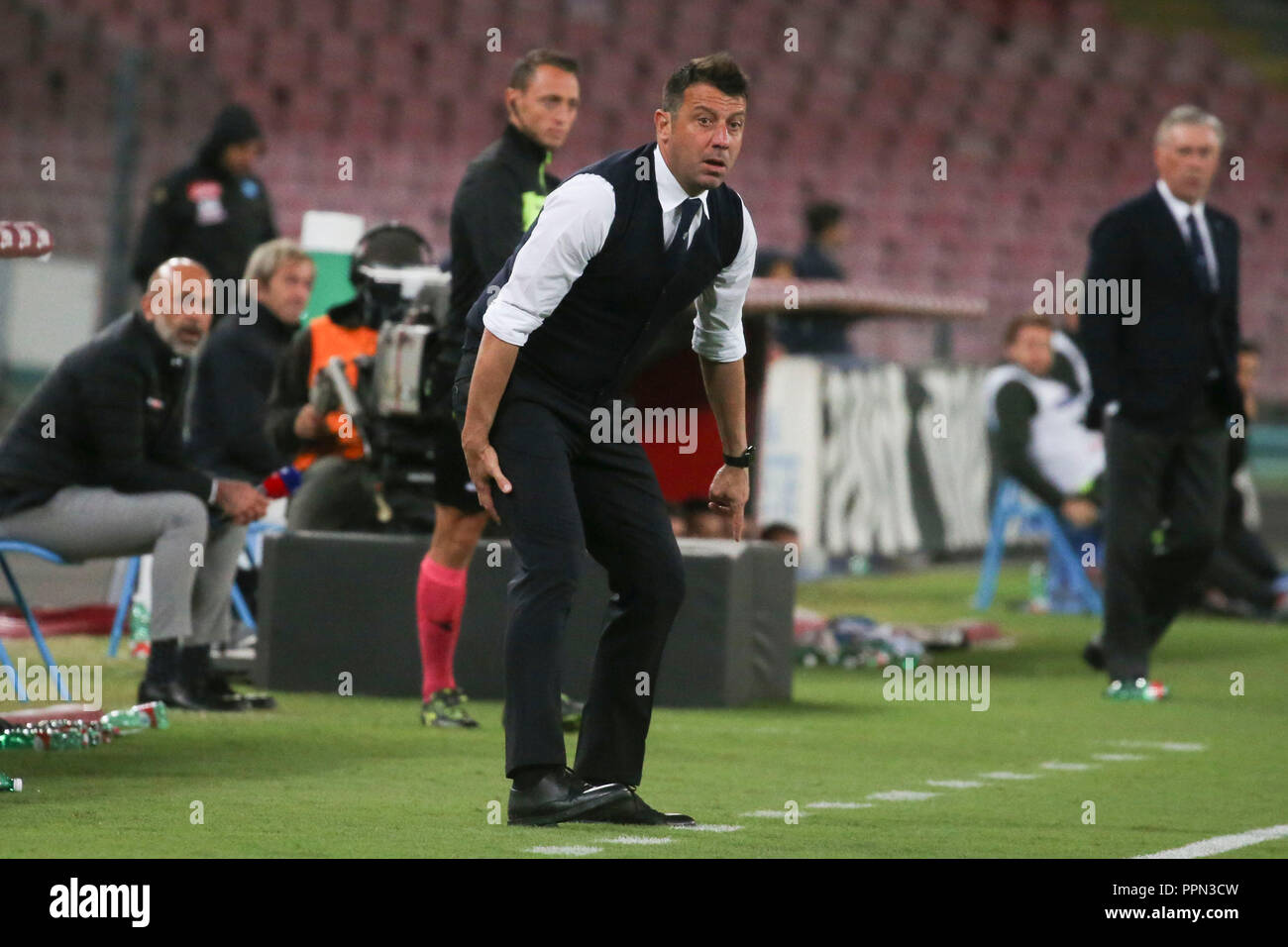 Napoli, Kampanien, Italien: 2018-09-26 italienische Serie A Fußballspiel SSC Neapel - Parma im San Paolo Stadion in Foto coach Parma Roberto D'Aversa (Antonio Balasco) Credit: Antonio Balasco/Alamy leben Nachrichten Stockfoto