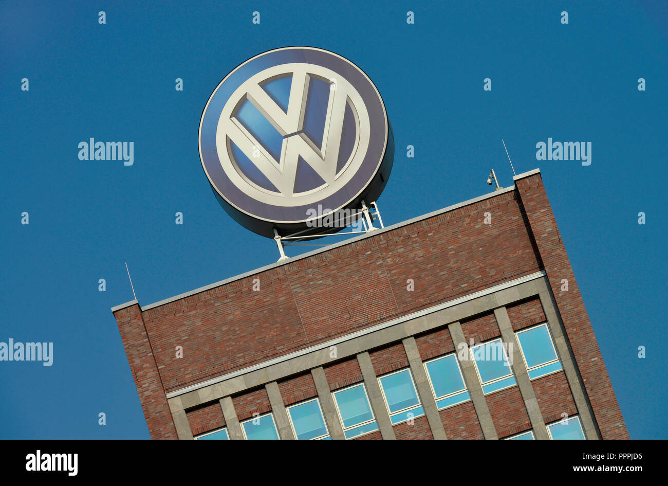 VW-Verwaltungshochhaus, Volkswagenwerk, Wolfsburg, Niedersachsen, Deutschland Stockfoto
