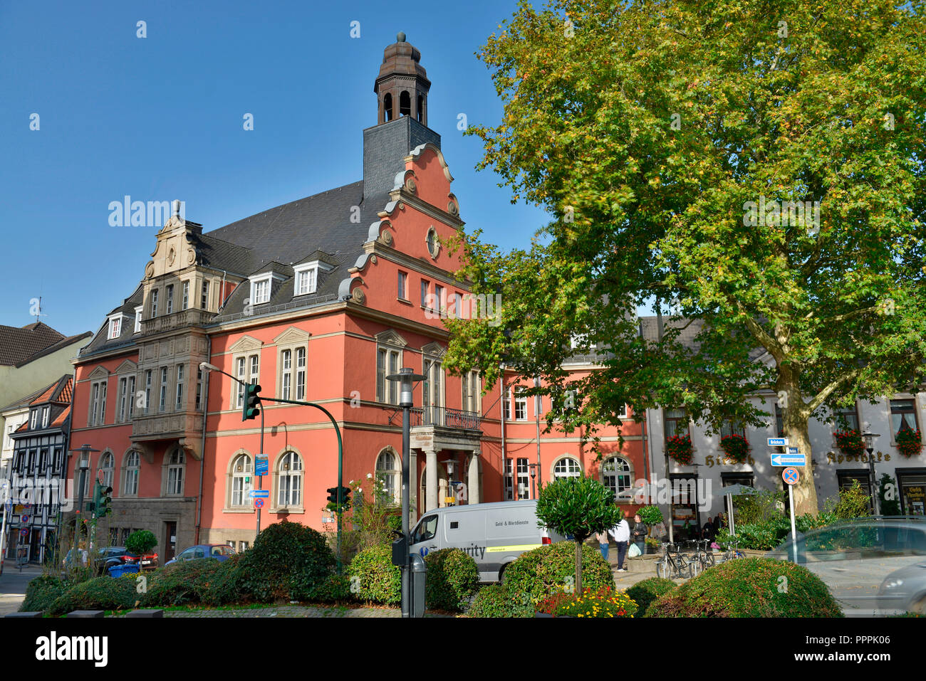Stadt essen rathaus -Fotos und -Bildmaterial in hoher Auflösung – Alamy