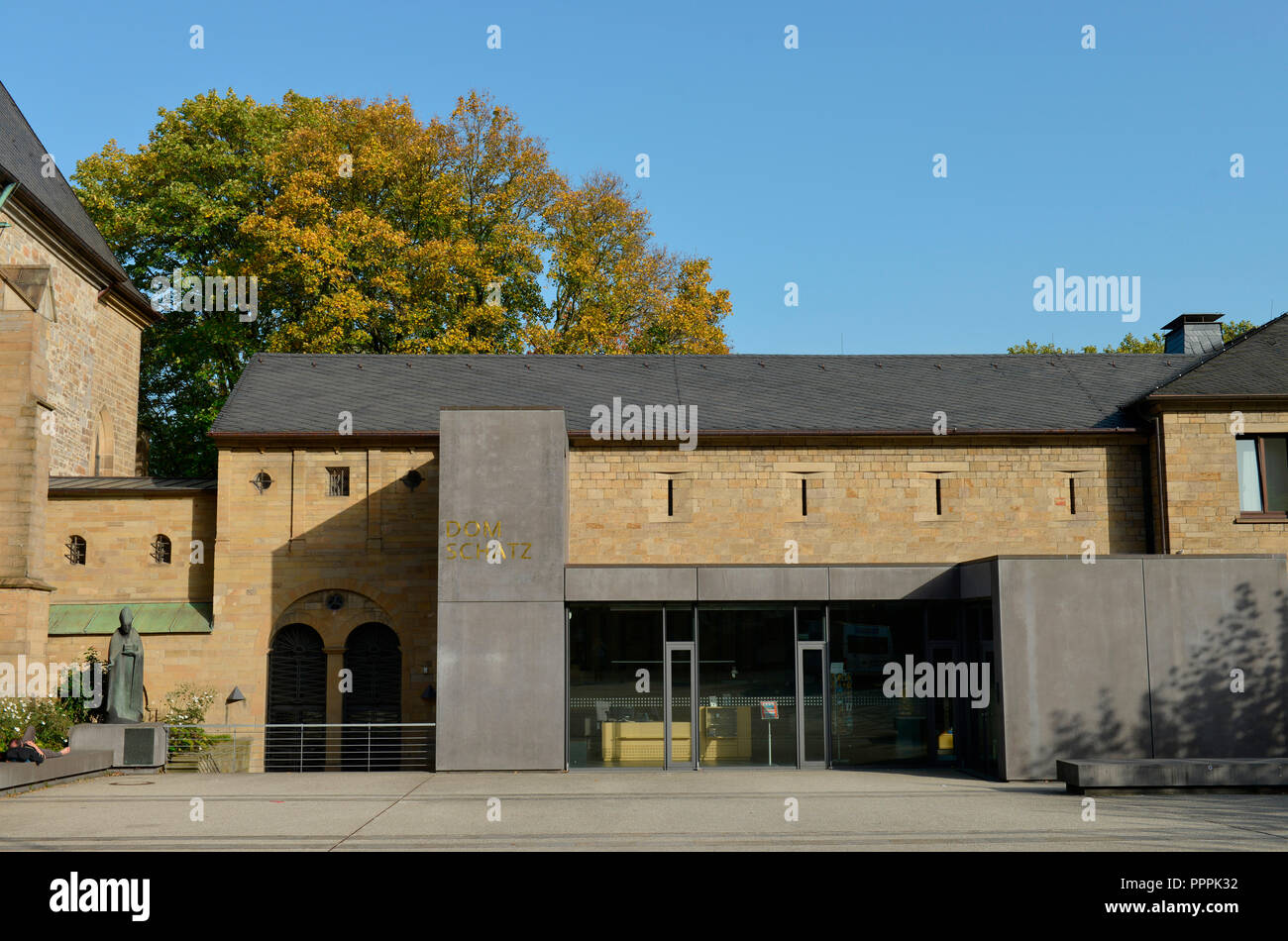 Domschatzkammer, Burgplatz, Essen, Nordrhein-Westfalen, Deutschland Stockfoto