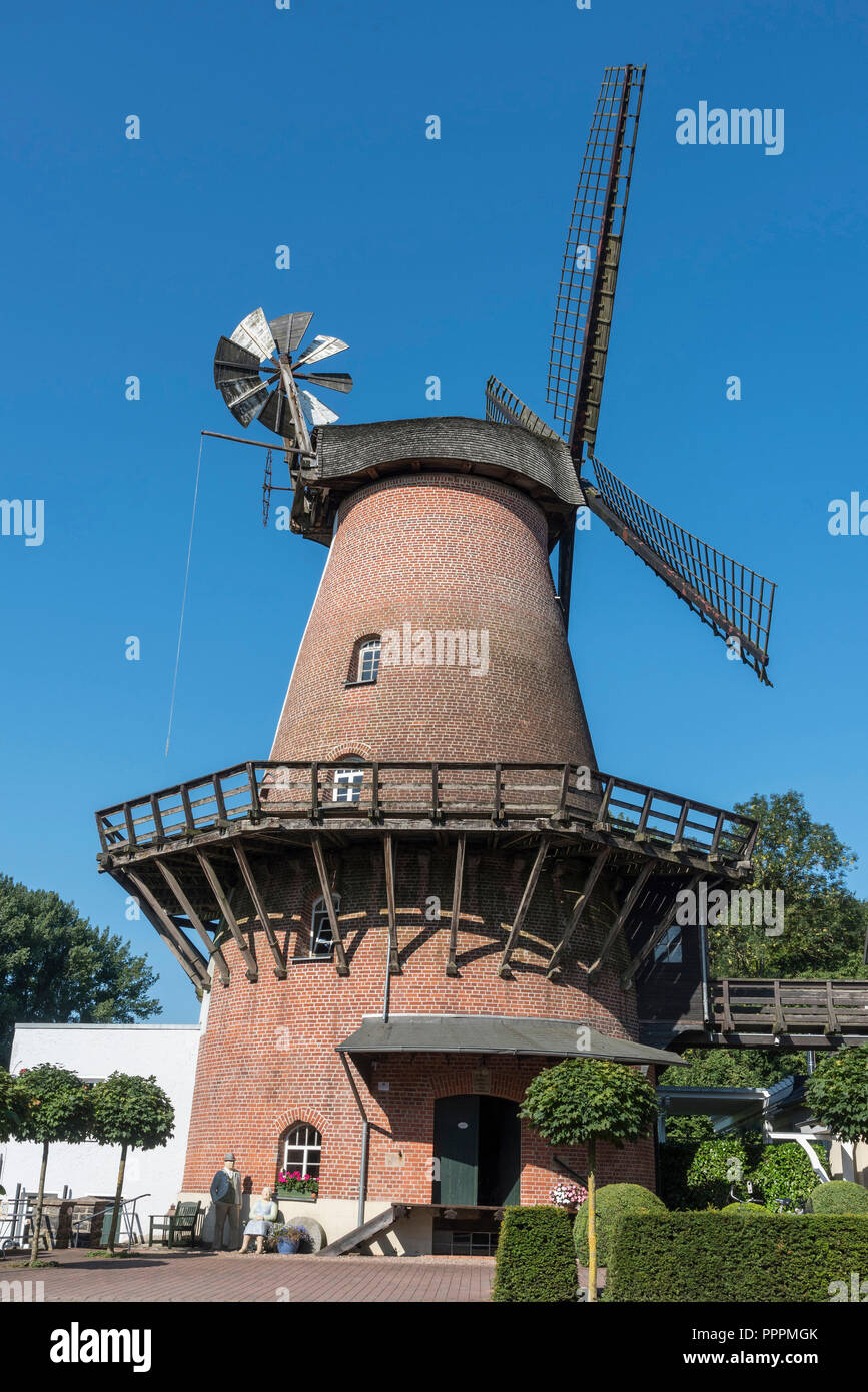 Wind Mühle, Mühle und Lahde, Petershagen, Minden-Luebbecke, Ostwestfalen-Lippe, Nordrhein-Westfalen, Deutschland, Windmühle, Wassermühle Stockfoto