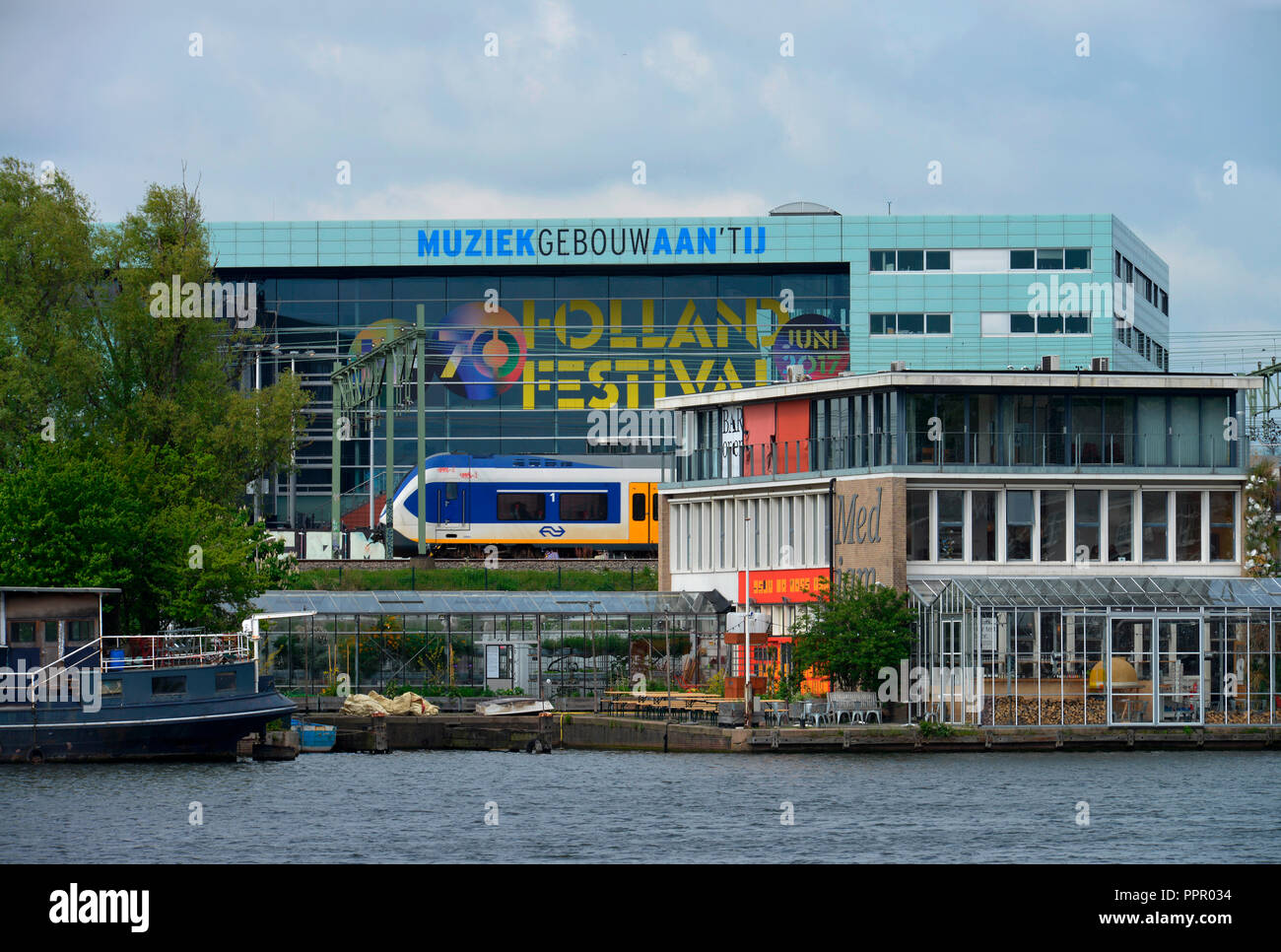 Konzertsaal Muziekgebouw aan 't IJ, Piet Heinkade, Amsterdam, Niederlande Stockfoto