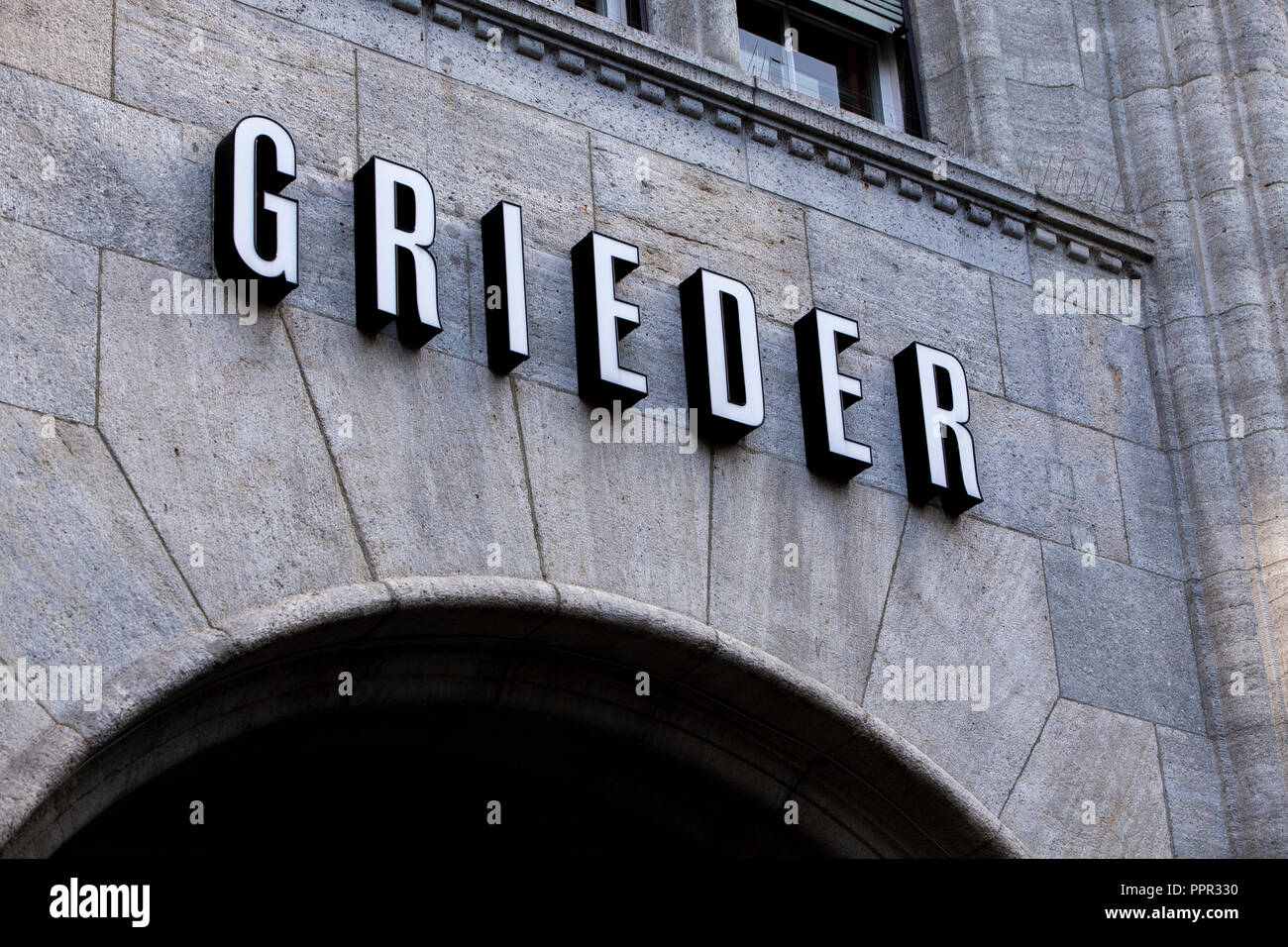 Zürich, Schweiz - 19. MAI 2018: Detail der Bongenie Grieder Store in Zürich, Schweiz. Es ist Schweizer Modeunternehmen gegründet in 1891. Stockfoto