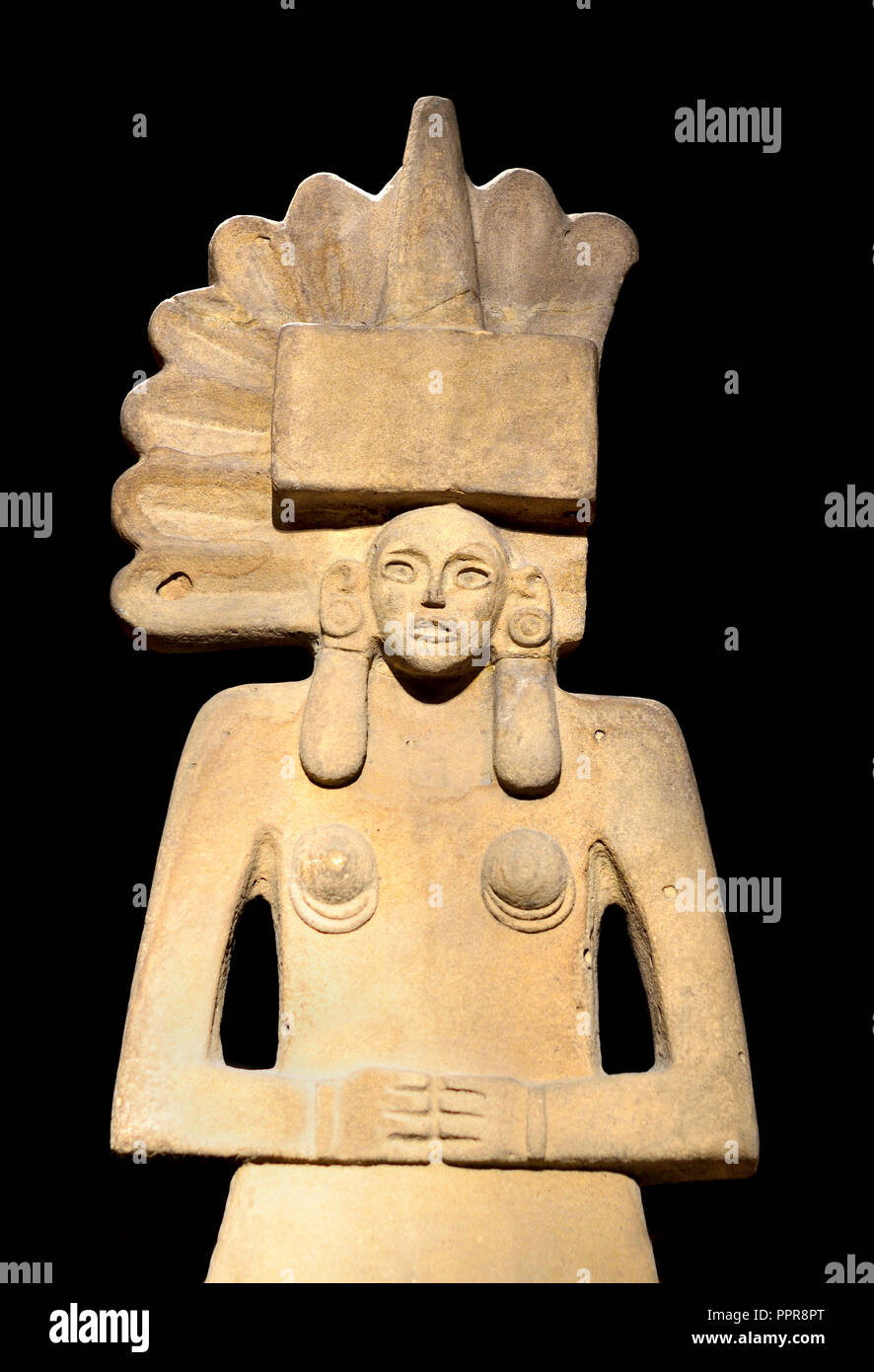 Stein Skulptur der weiblichen Gottheit (Huaxtec - Mexiko: AD 900-1450) British Museum, Bloomsbury, London, England, UK. Stockfoto