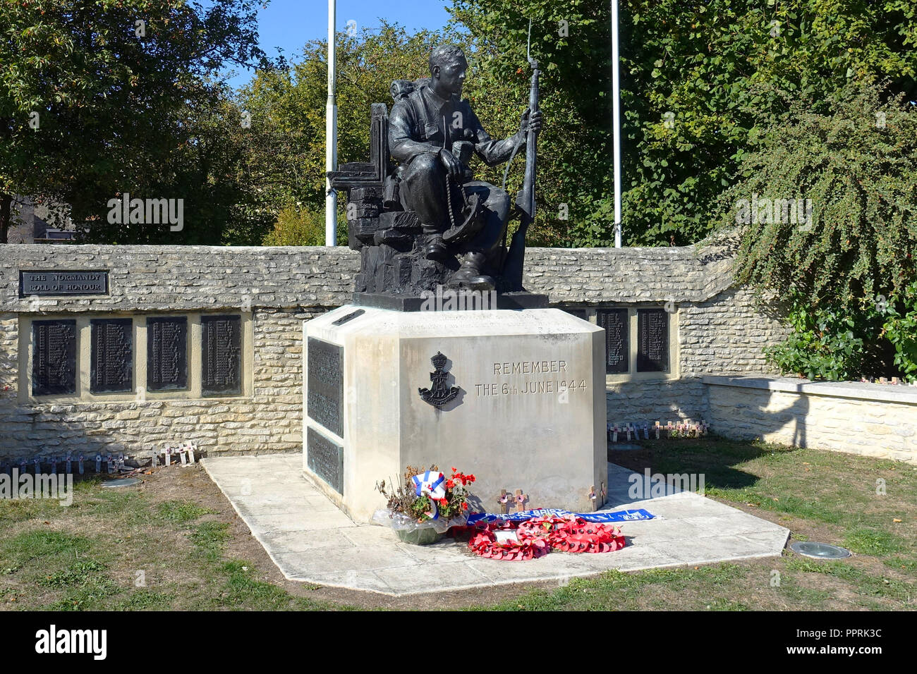 Die grüne Howards Regimental Denkmal am Crepon, Normandie, gilt als eines der besten D-Day Gedenkstätten in Frankreich. Stockfoto