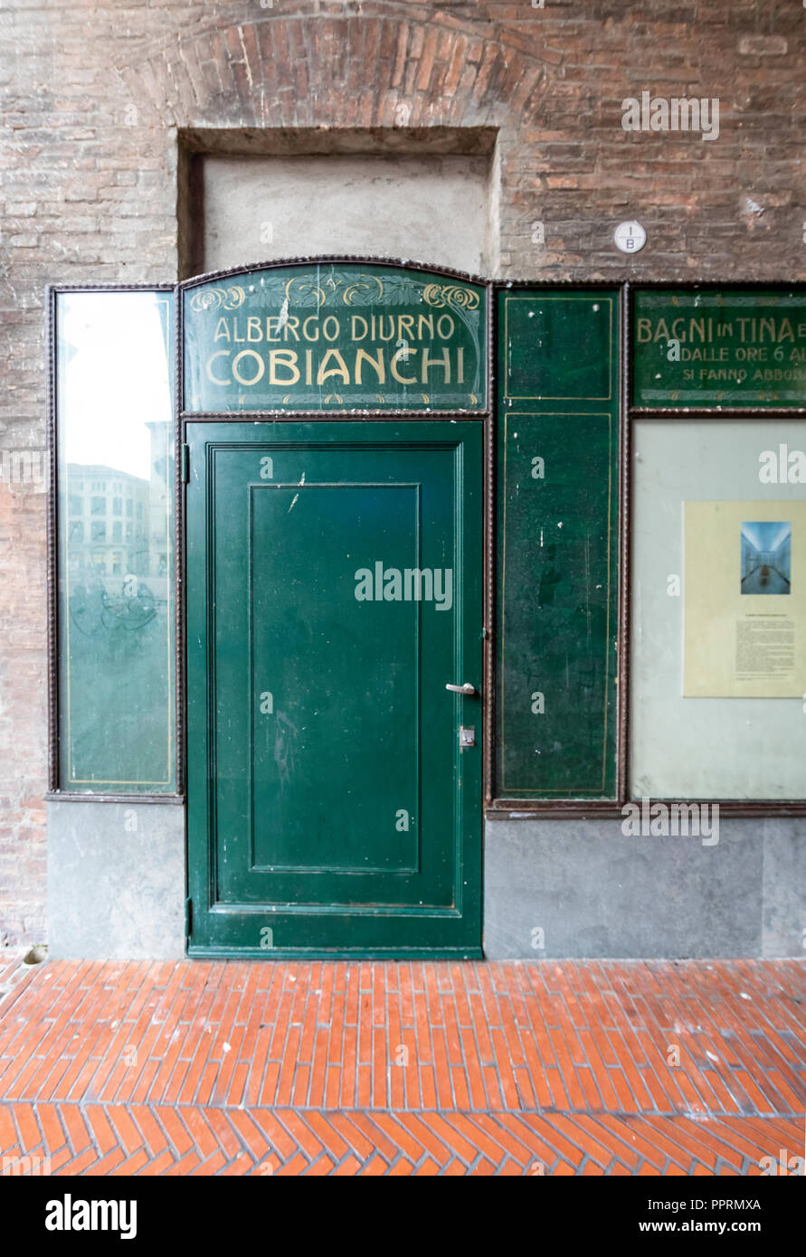 Eine der wenigen verbliebenen Cobianchi Tag Hotels in Italien. Diese Hotels waren, zu der Zeit, der Inbegriff von Stil und Design. Bologna, Italien. Stockfoto