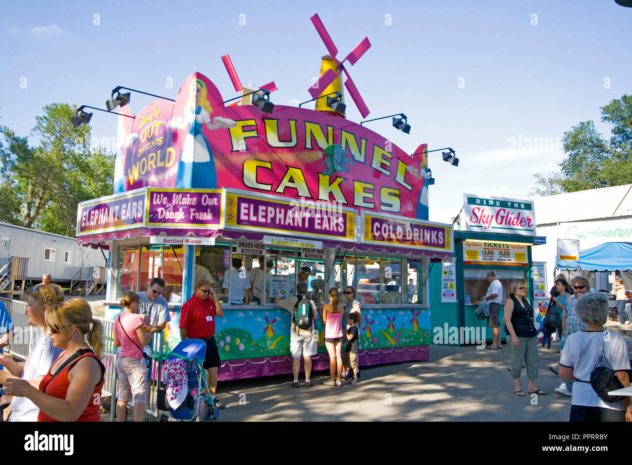 Grell Minnesota State Fair Trichter Kuchen Elefant Ohren Konditorei. St. Paul Minnesota MN USA Stockfoto