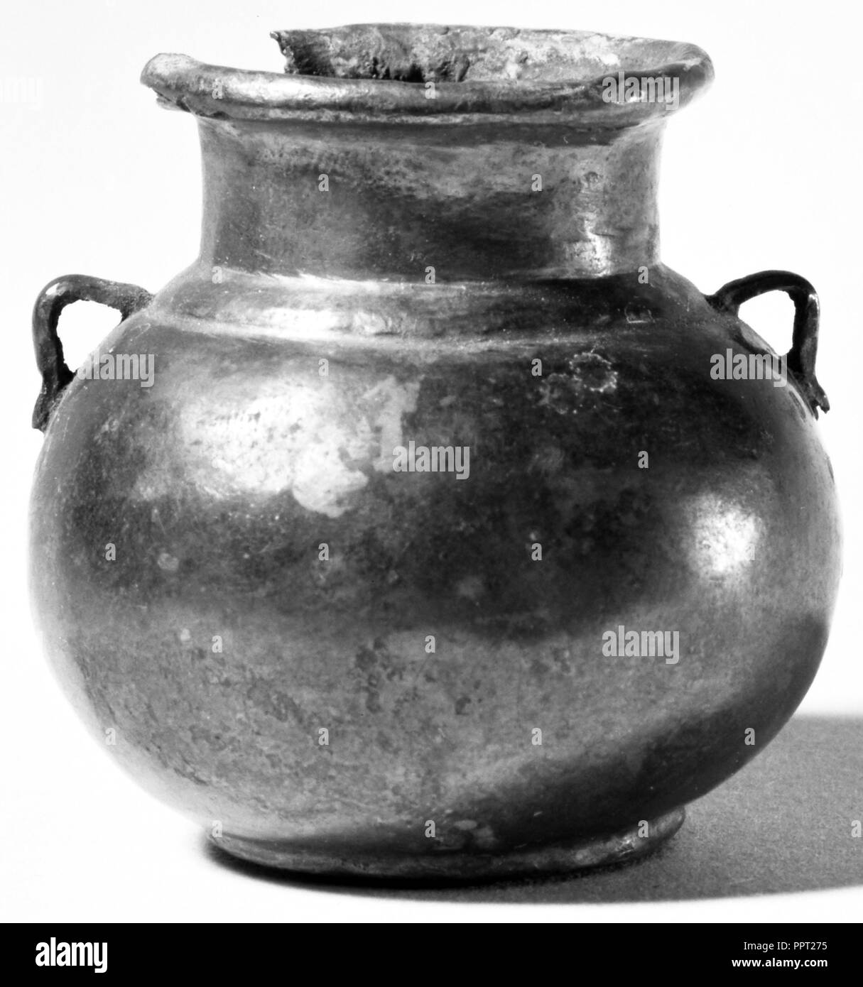 Vase; Europa,?, 19. Jahrhundert; Silber; 4,8 cm, 1 7,8 in Stockfoto
