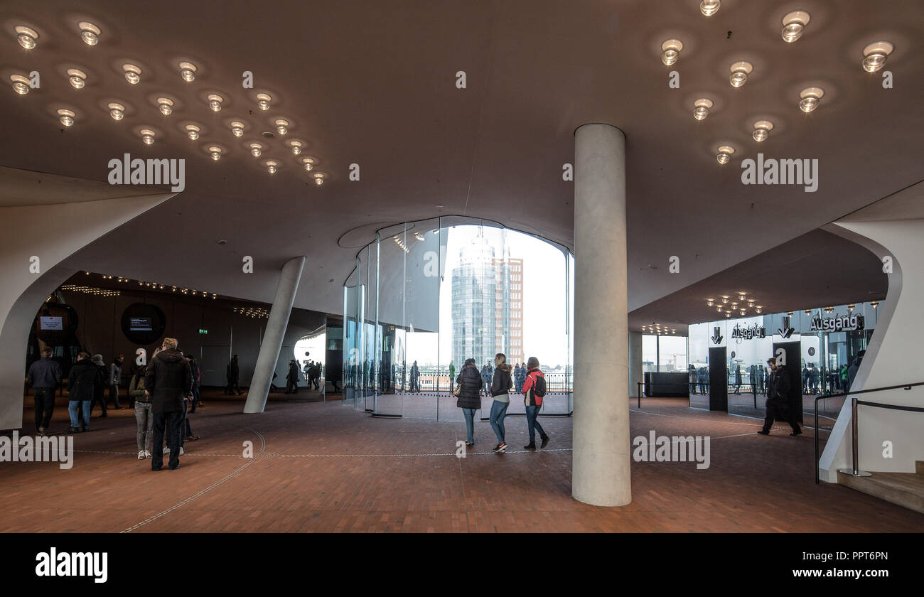 Hamburg, Elbphilharmonie, Wandelhalle genannt Plaza, Blick nach Norden, Entwurf Herzog & de Meuron, erbaut 2007-2016 Stockfoto