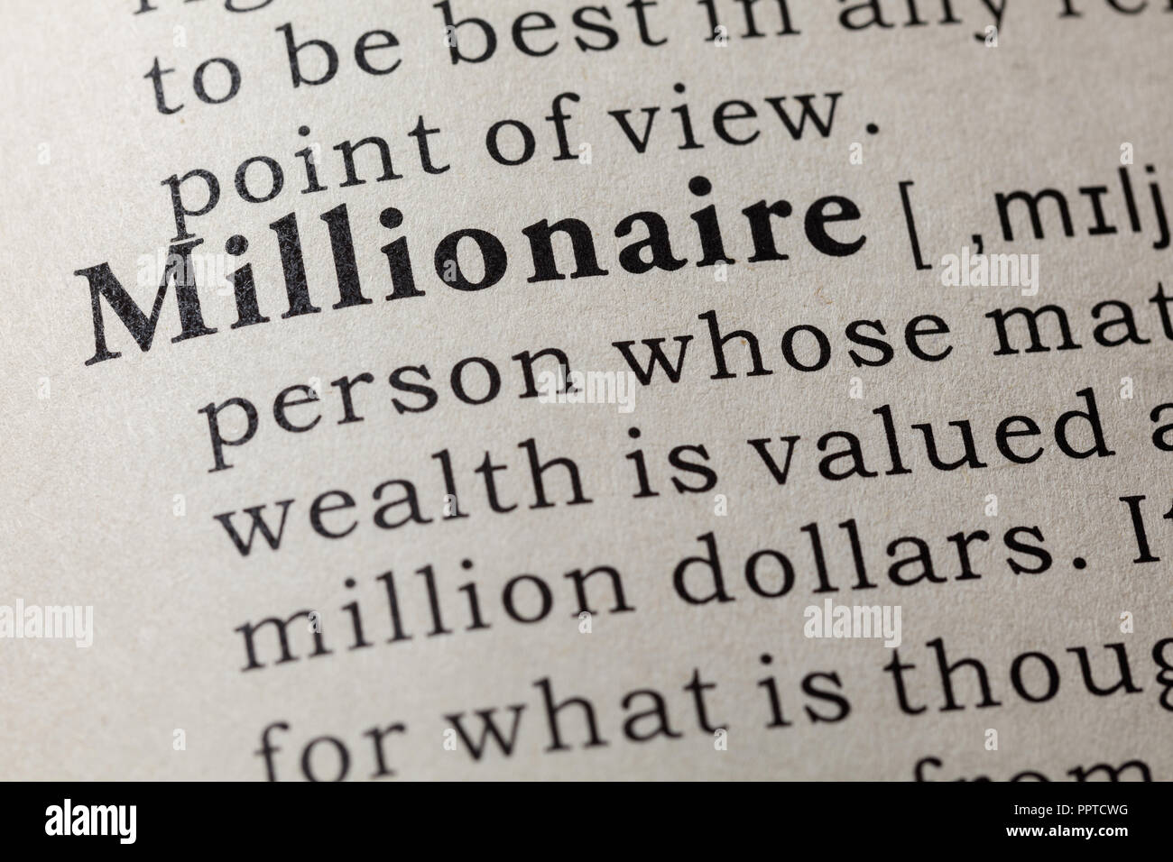 Fake Wörterbuch, Wörterbuch Definition des Wortes Millionär. Einschließlich der wichtigsten beschreibende Wörter. Stockfoto