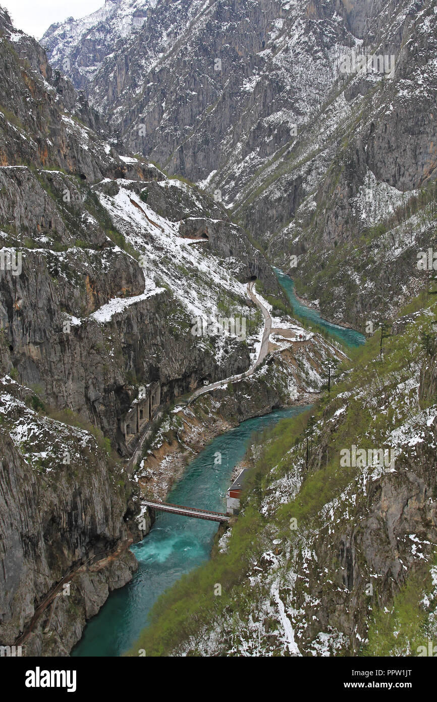 Grenzübergang Hum Scepan Polje zwischen Montenegro und Bosnien und Herzegowina Stockfoto