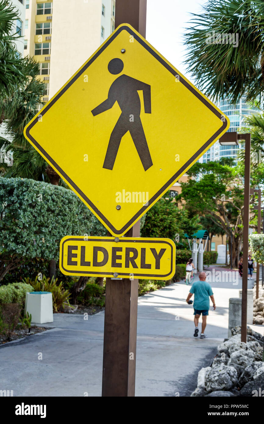 Miami Beach, Florida, Schild für ältere Menschen, Biscayne Bay Path, FL180425003 Stockfoto