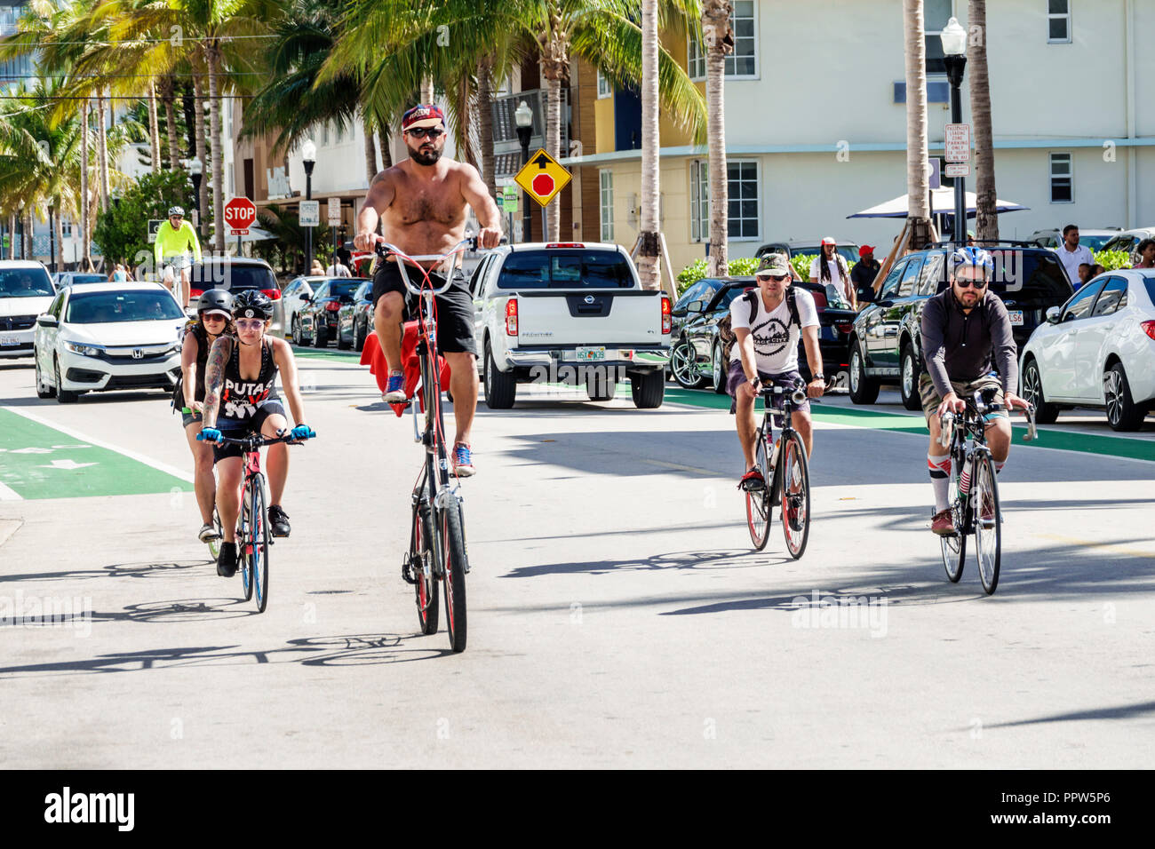 Miami Beach Florida, Fahrräder Fahrradfahrer, Mutant Tall Bikes, Besucher reisen Reise Tour Tourismus Wahrzeichen Kultur Kultur Kultur, Urlaub Stockfoto