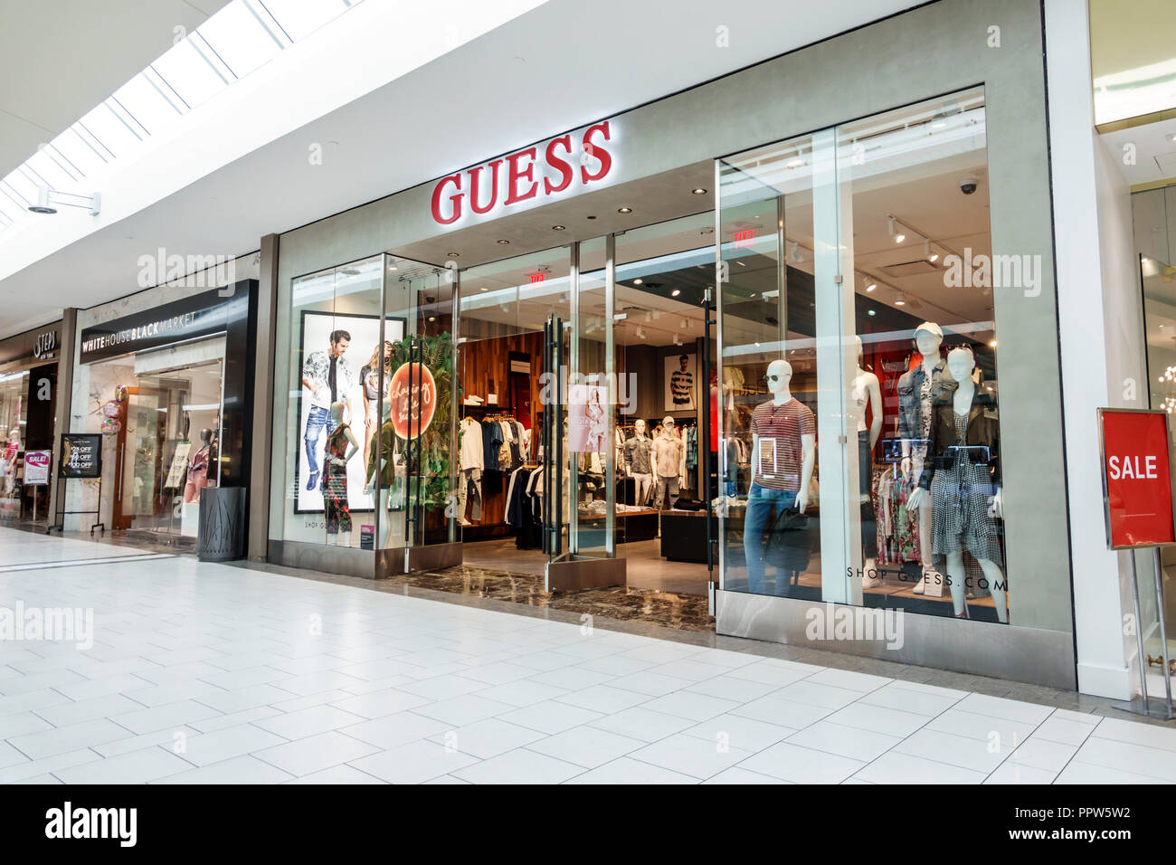 Miami Florida, Kendall, Dadeland Mall, Guess, Modeladen, Vordereingang, FL180527041 Stockfoto