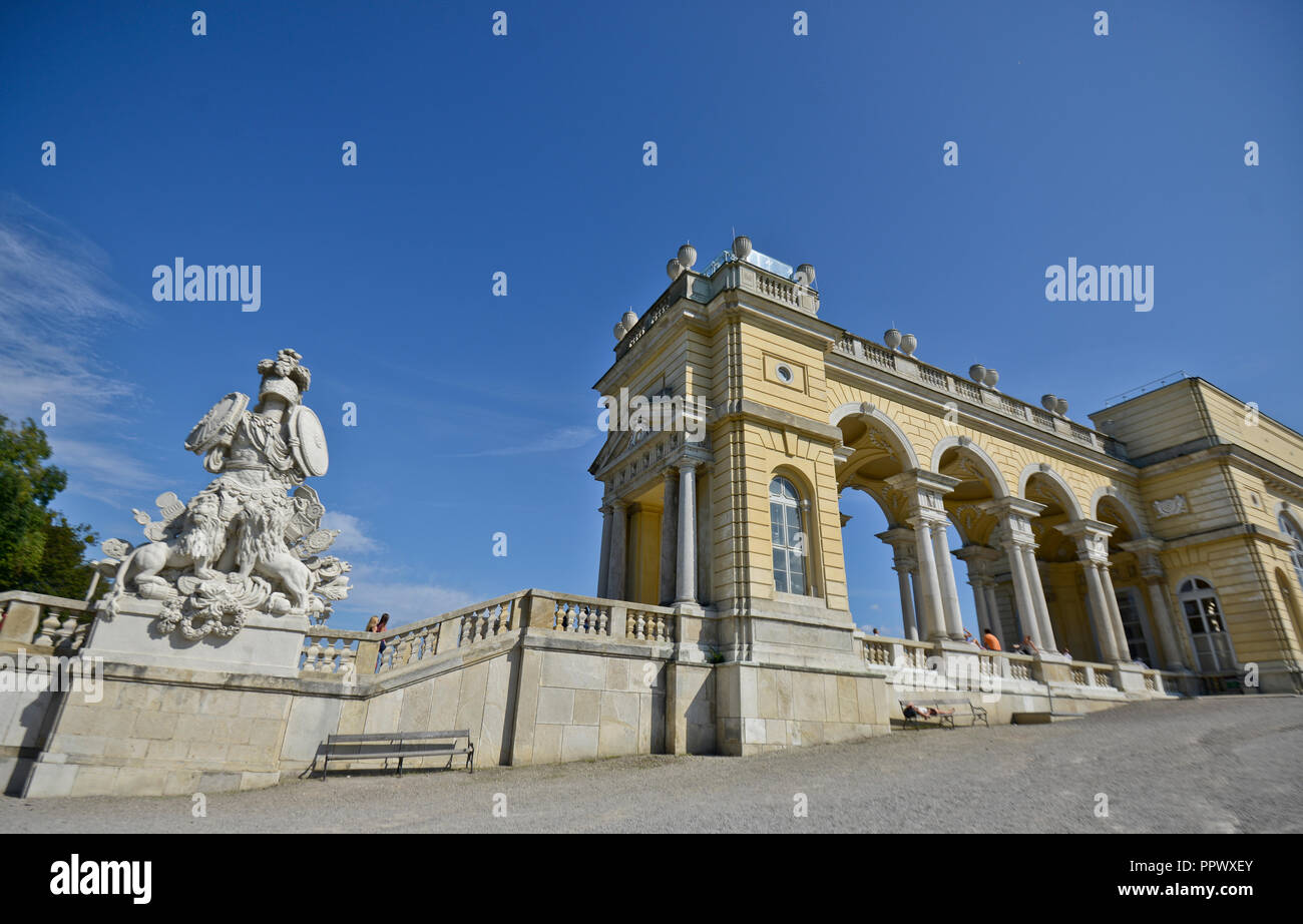 Schloss Schönbrunn, die Gloriette. Wien, Österreich Stockfoto