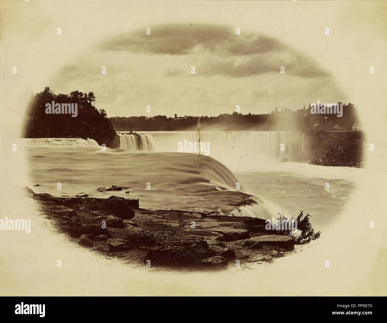 Wasserfall; 1870 s; Eiklar silber Drucken Stockfoto