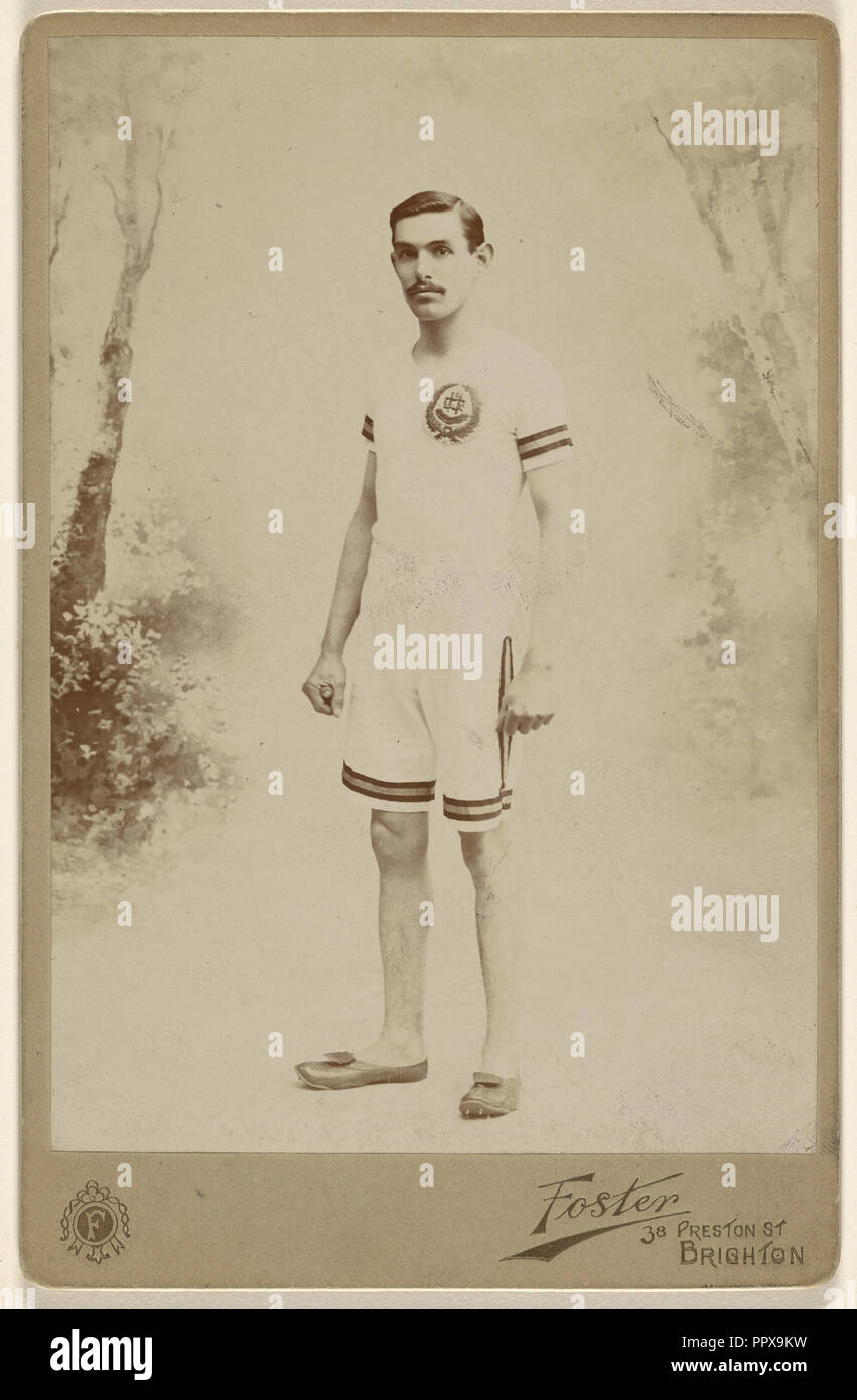 A. Shrubh,?, Fußball-Spieler in Uniform; Foster, Brite, active 1870s - 1880s, 1890s; Silbergelatineabzug Stockfoto