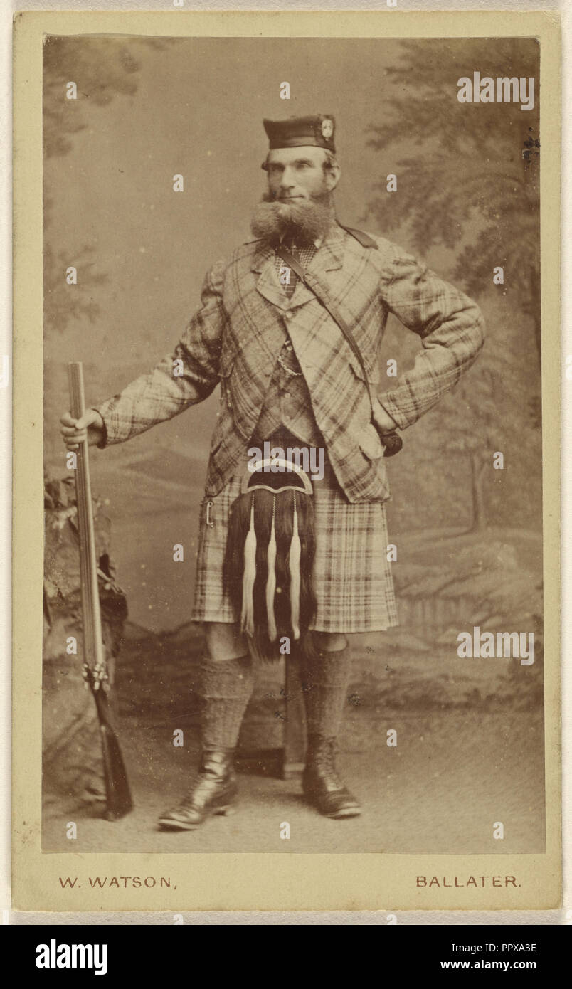 Schottische Mann im Kilt bärtig, mit einem Gewehr, stehend; W. Watson, britischer, aktive Ballatar, England 1870, ca. 1862 Stockfoto