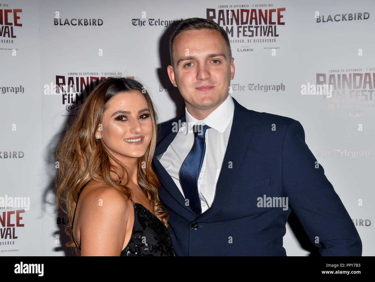 London, Großbritannien. 28. September, 2018. Glen Kirb und Gäste besuchen Blackbird - Weltpremiere mit Michael Flatley an May Fair Hotel, London, Großbritannien. 28. September 2018. Bild Capital/Alamy leben Nachrichten Stockfoto