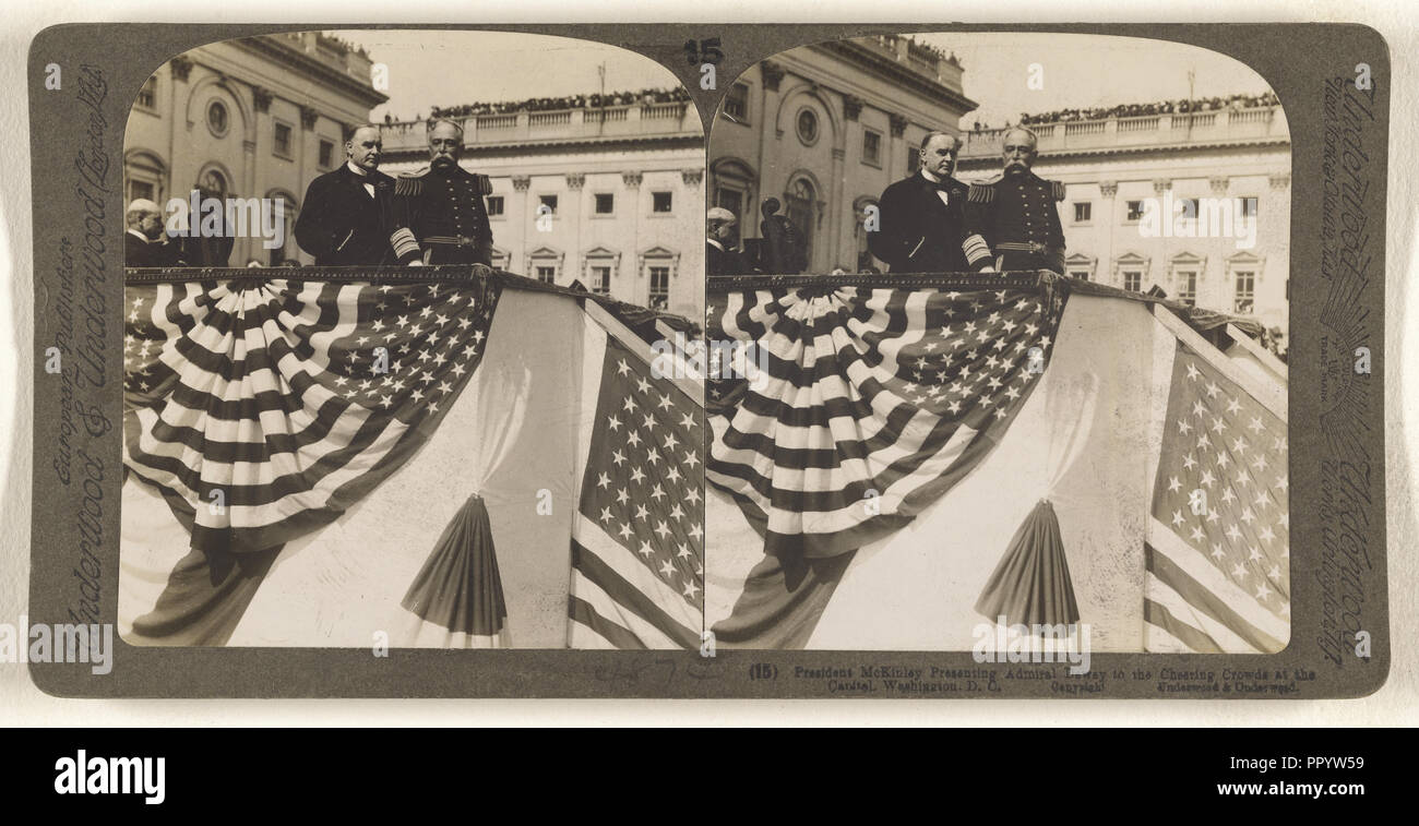Präsident McKinley, Admiral Dewey an die jubelnden Massen an der Capitol, Washington, D.C; Underwood & Underwood Stockfoto