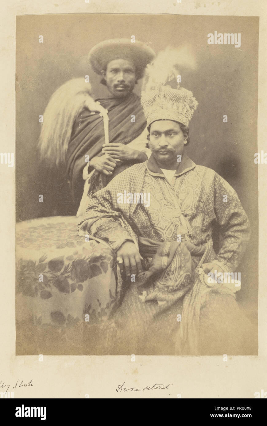 Doresetoter, Sohn des Umjud Verbündeten Schah und sein Knecht; zu Felice Beato, 1832 - 1909, Indien zugeschrieben; 1858 Stockfoto