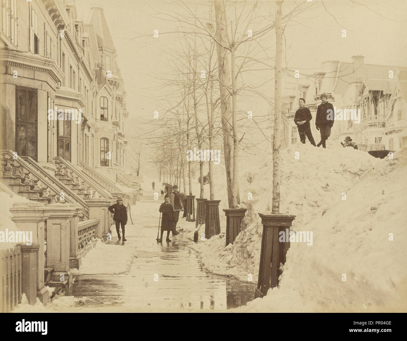 Montreal, Vue d'une rue en Hiver; Montreal, Quebec, Kanada; 1860-1880; Eiklar silber Drucken Stockfoto