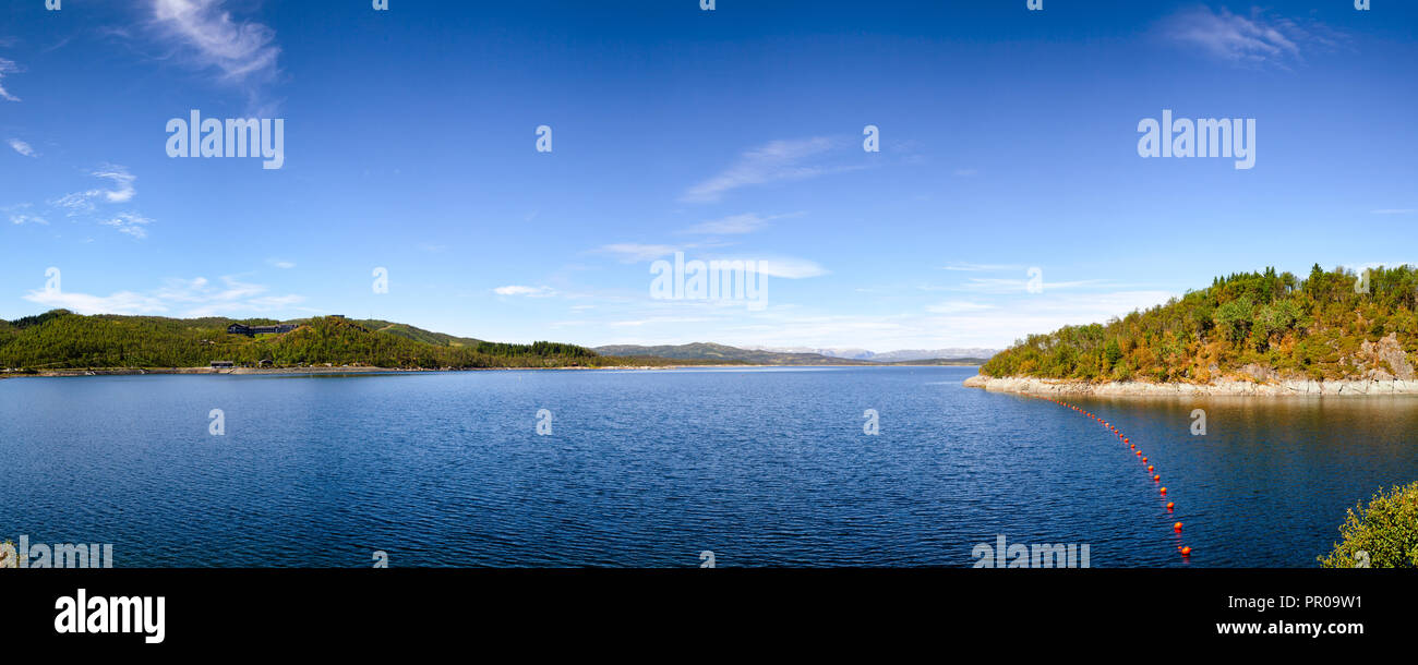 Panoramablick auf die Regulierung Behälter Süßwassersee Mosvatn (Mosvann), Teil des UNESCO-Weltkulturerbe im industriellen Rjukan-Notodden Telemark County, Stockfoto