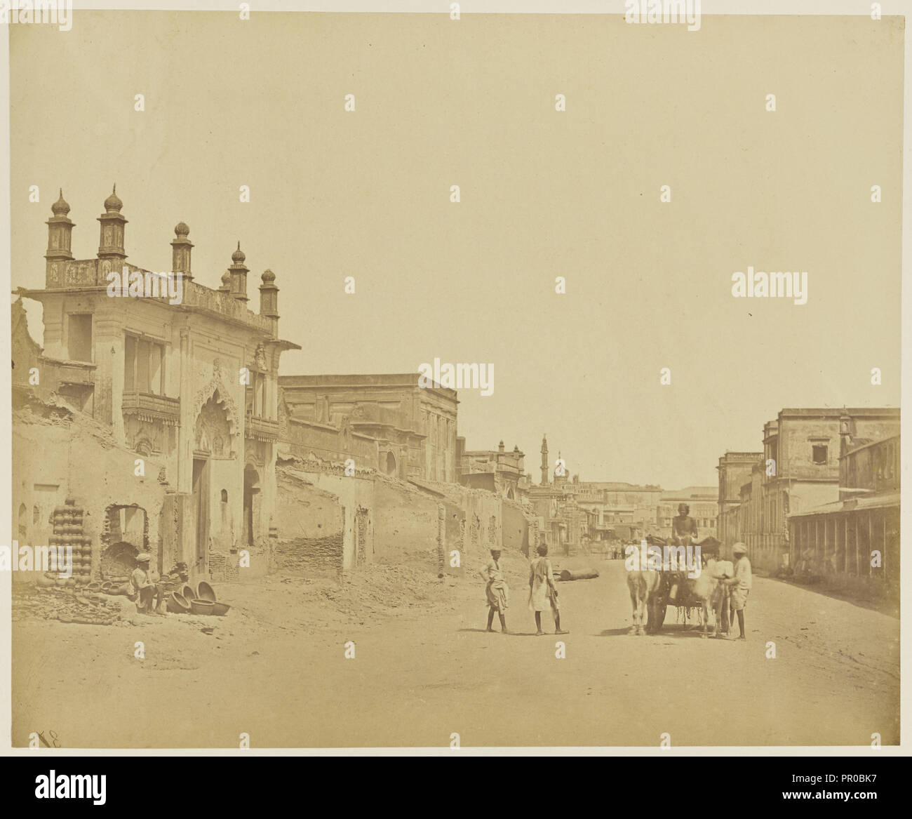 Straße, in der General Sir Henry Havelock Eingetragen die Residency; Felice Beato, 1832 - 1909, Indien; 1858 Stockfoto