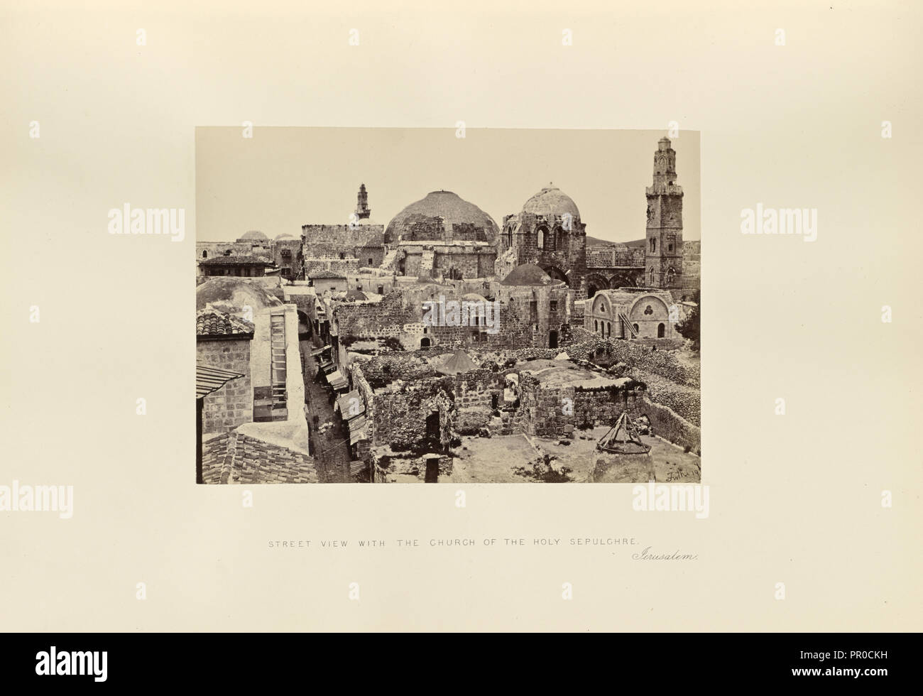 Blick auf die Straße mit der Grabeskirche, Jerusalem; Francis Frith, Englisch, 1822-1898, Jerusalem, 1858; Eiklar Stockfoto