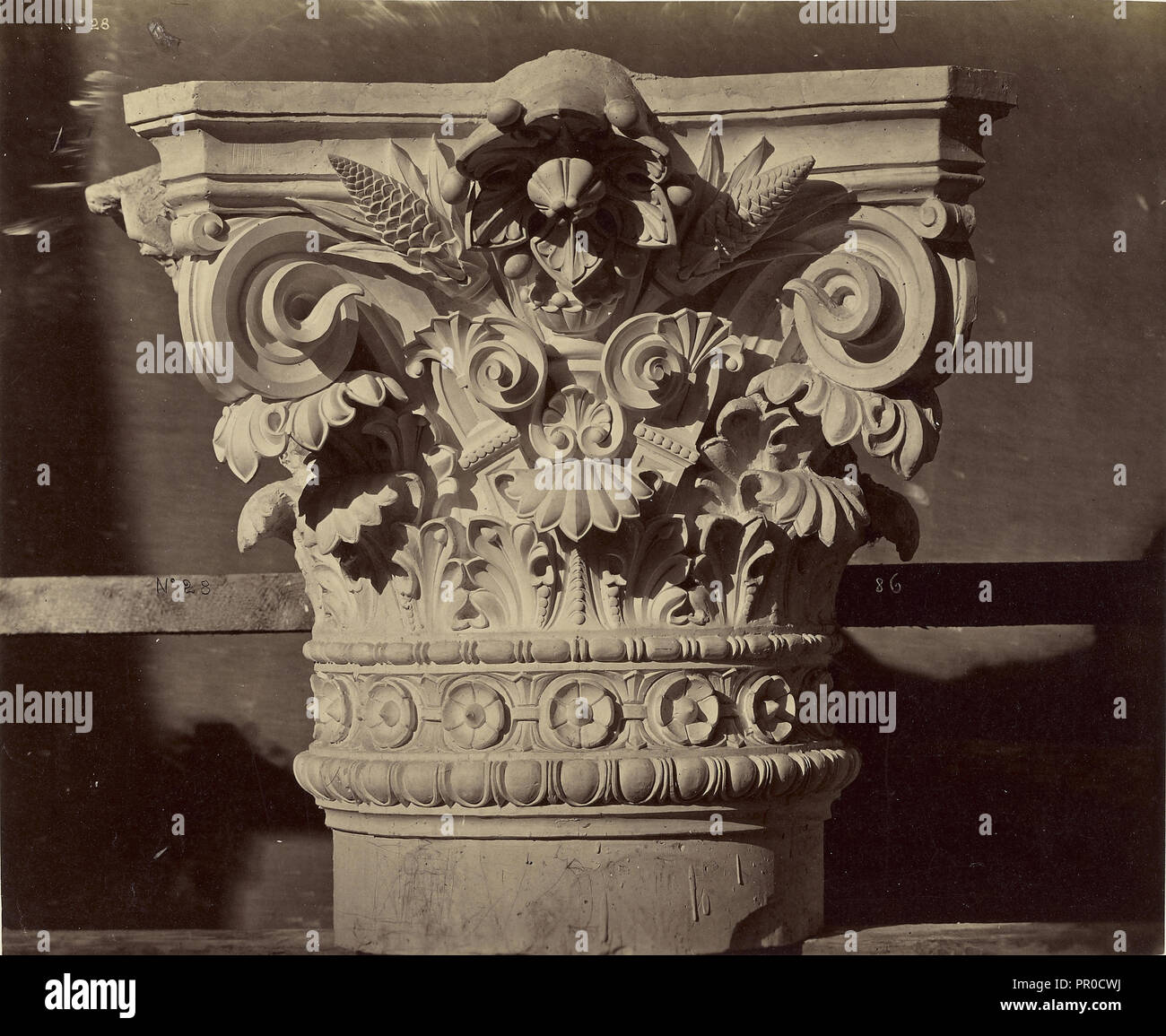 Chapiteau des Colonnes du Grand Foyer; Louis-Émile Durandelle, Französisch, 1839 - 1917, Paris, Frankreich; um 1875; Eiklar silber Stockfoto