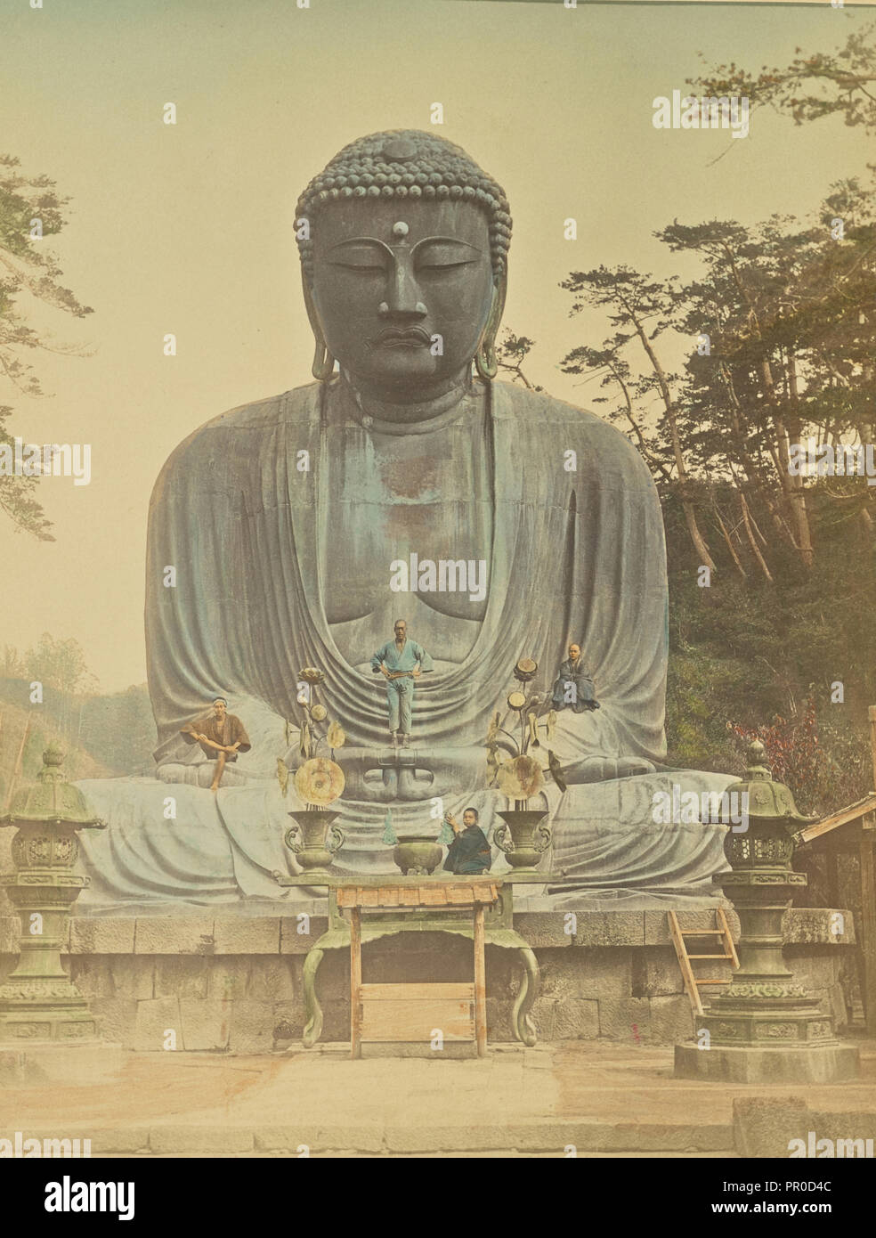 Die Bronze Buddha in Kamakura; Kazumasa Ogawa, Japanisch, 1860-1929, 1897; Hand - farbige Eiweiß silber Drucken Stockfoto